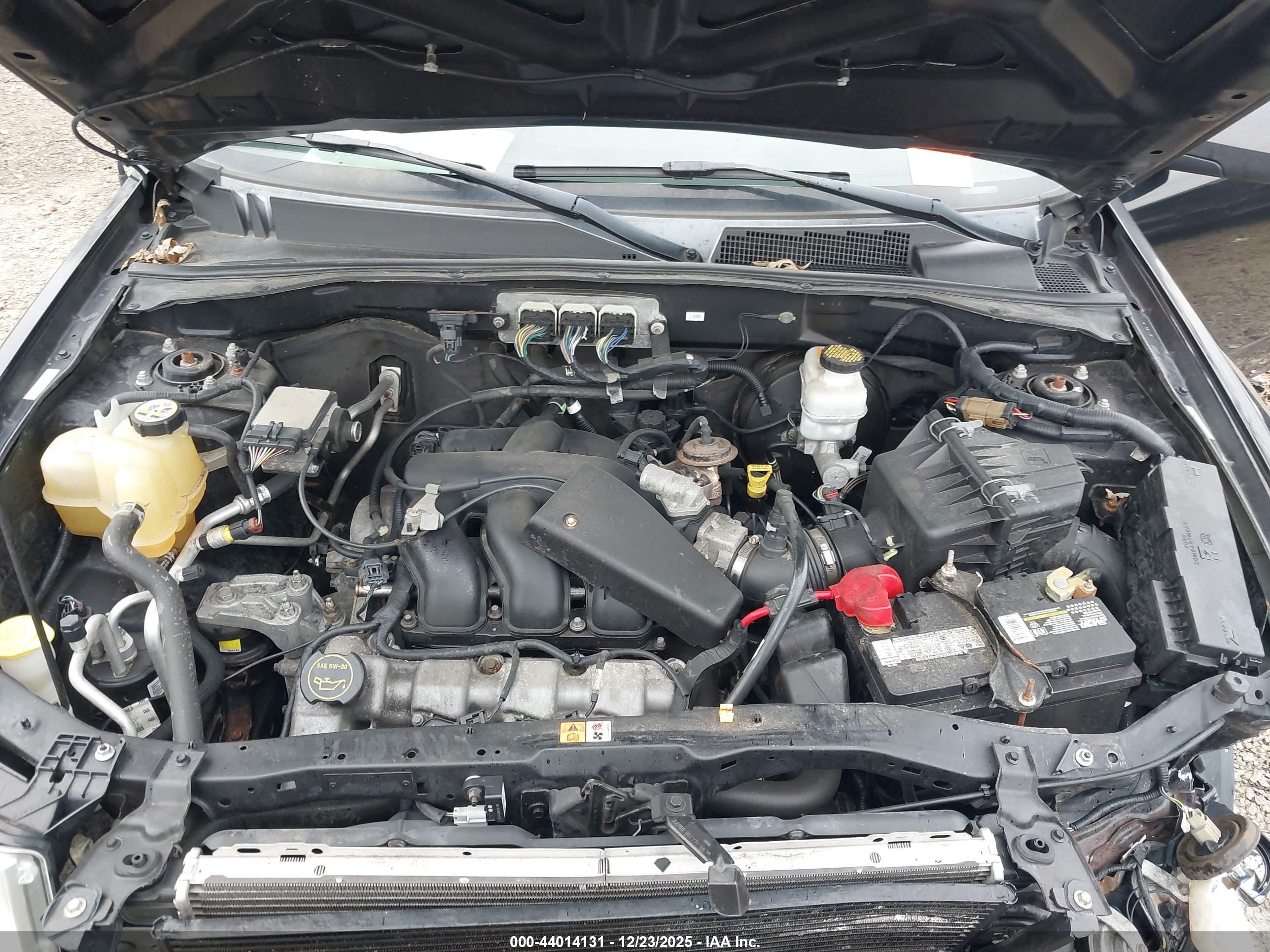 FORD ESCAPE image 10