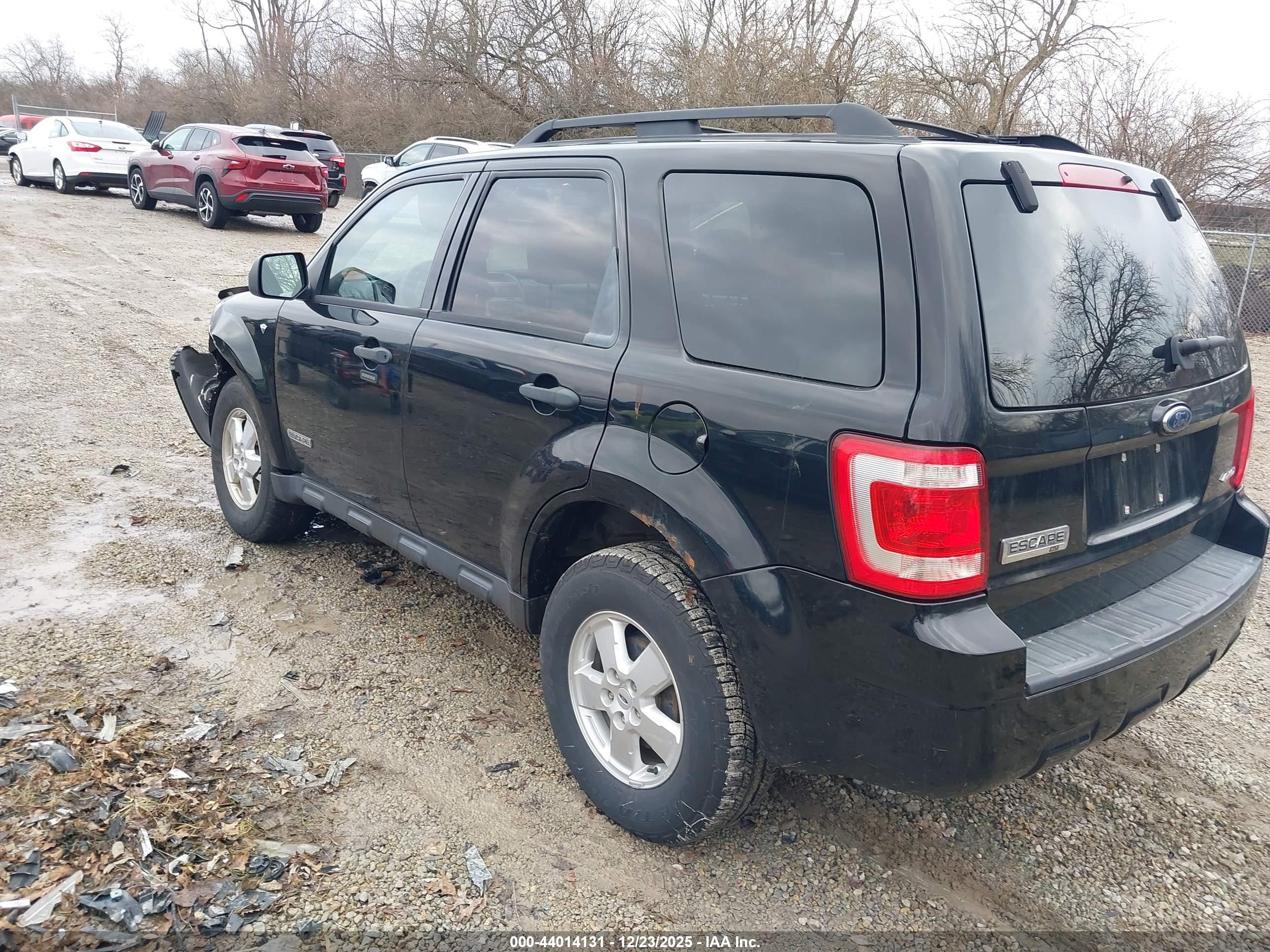 FORD ESCAPE image 3