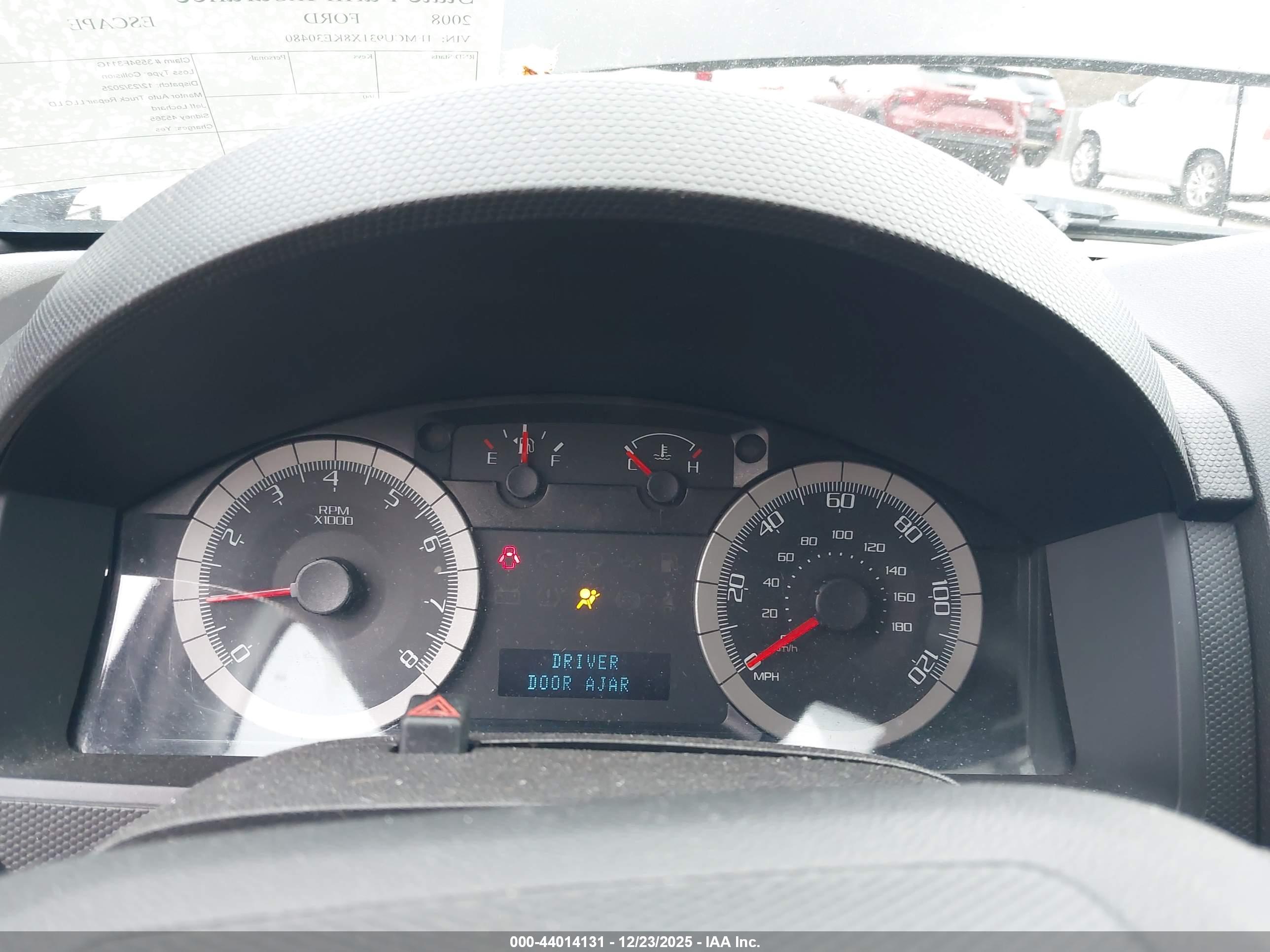 FORD ESCAPE image 7