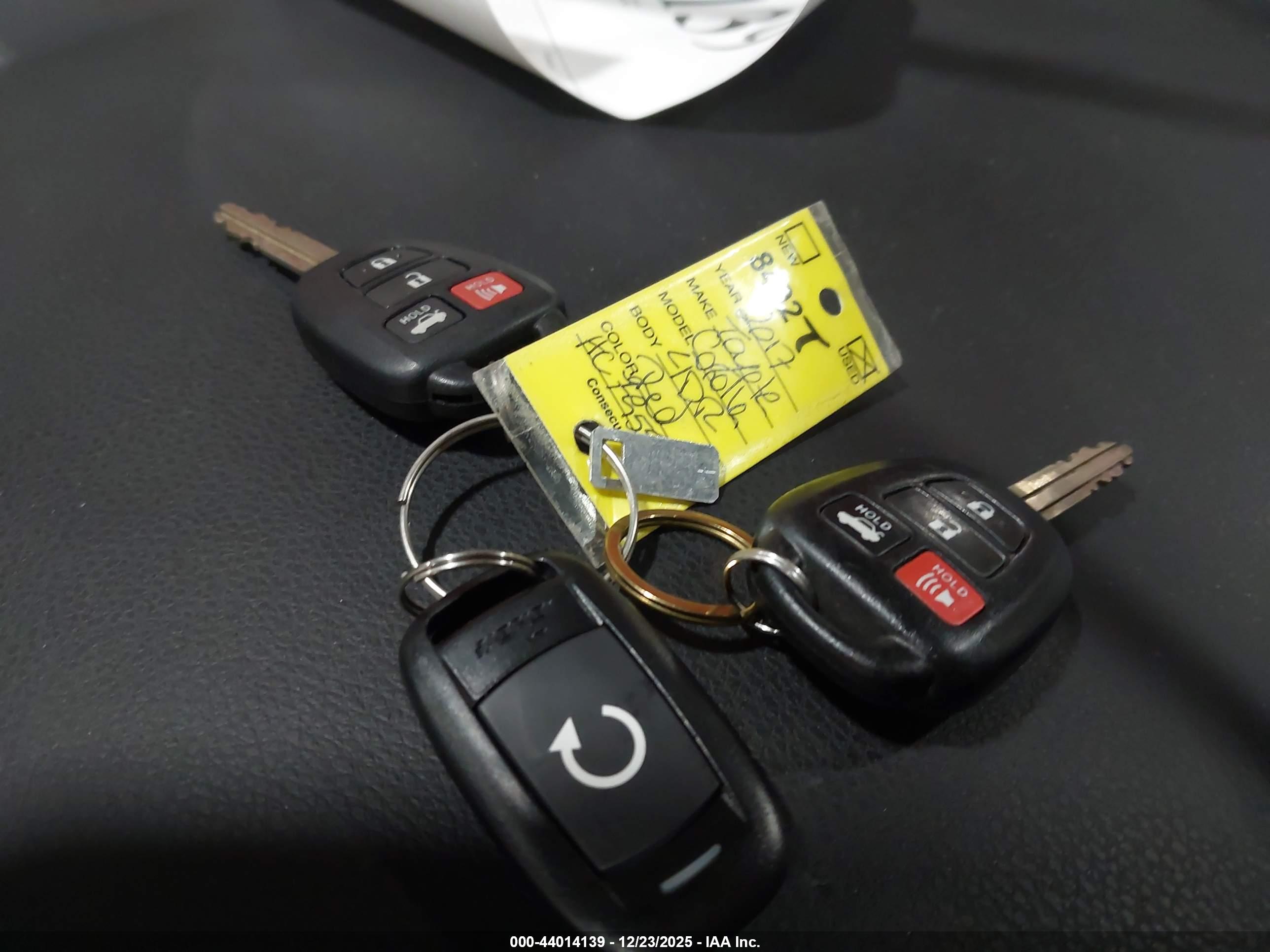 TOYOTA COROLLA image 11