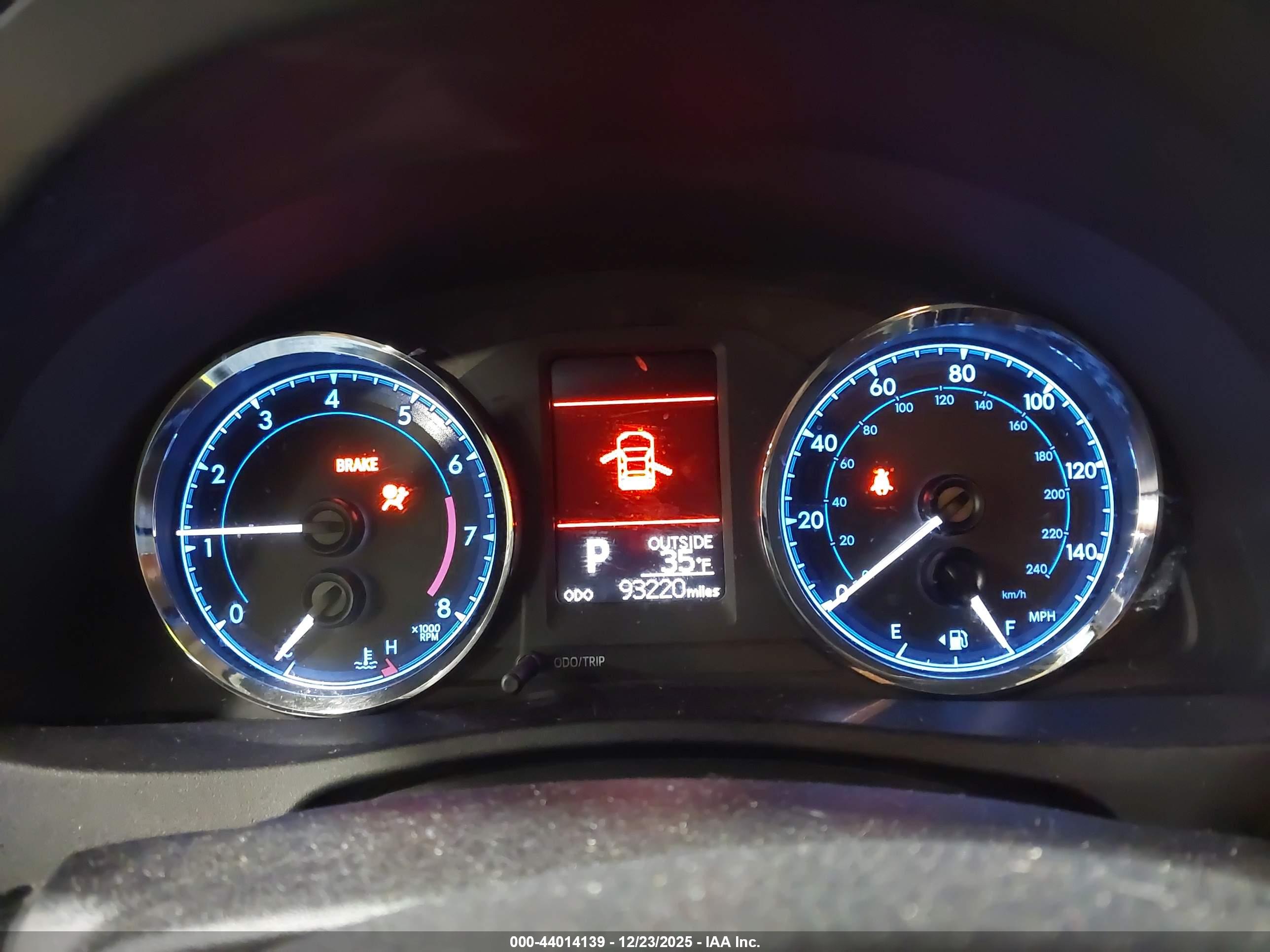 TOYOTA COROLLA image 7