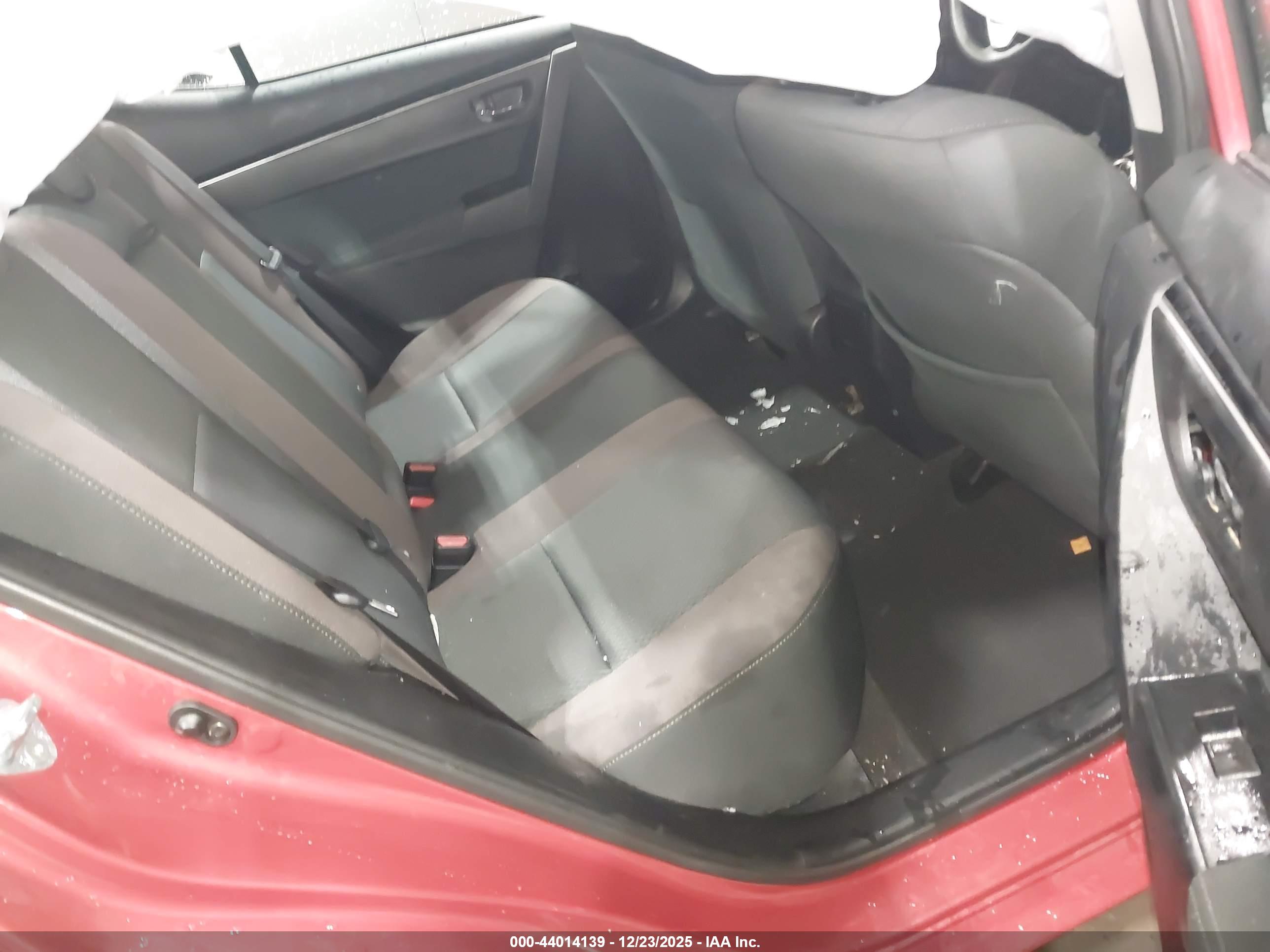 TOYOTA COROLLA image 8
