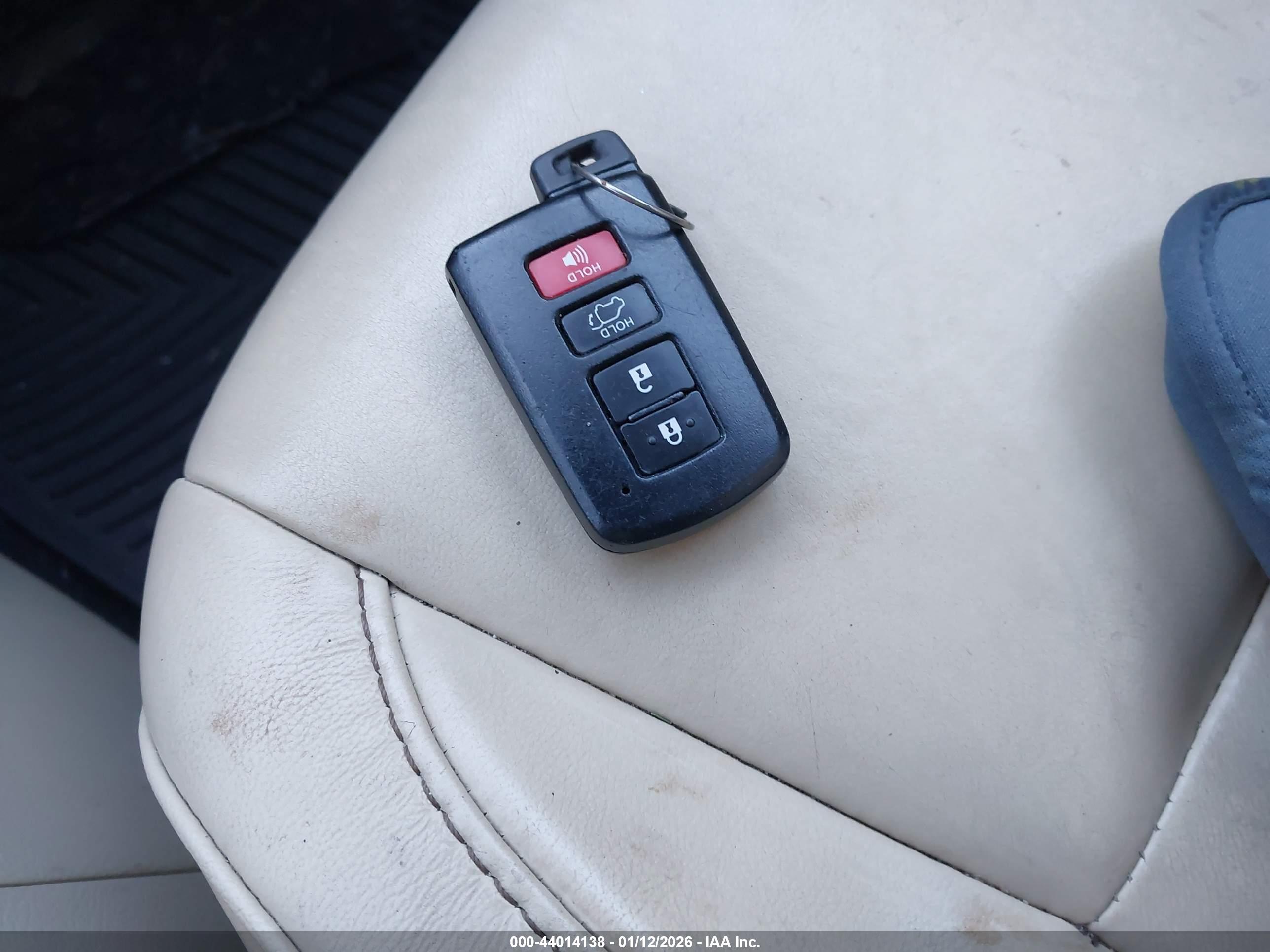 TOYOTA HIGHLANDER image 11