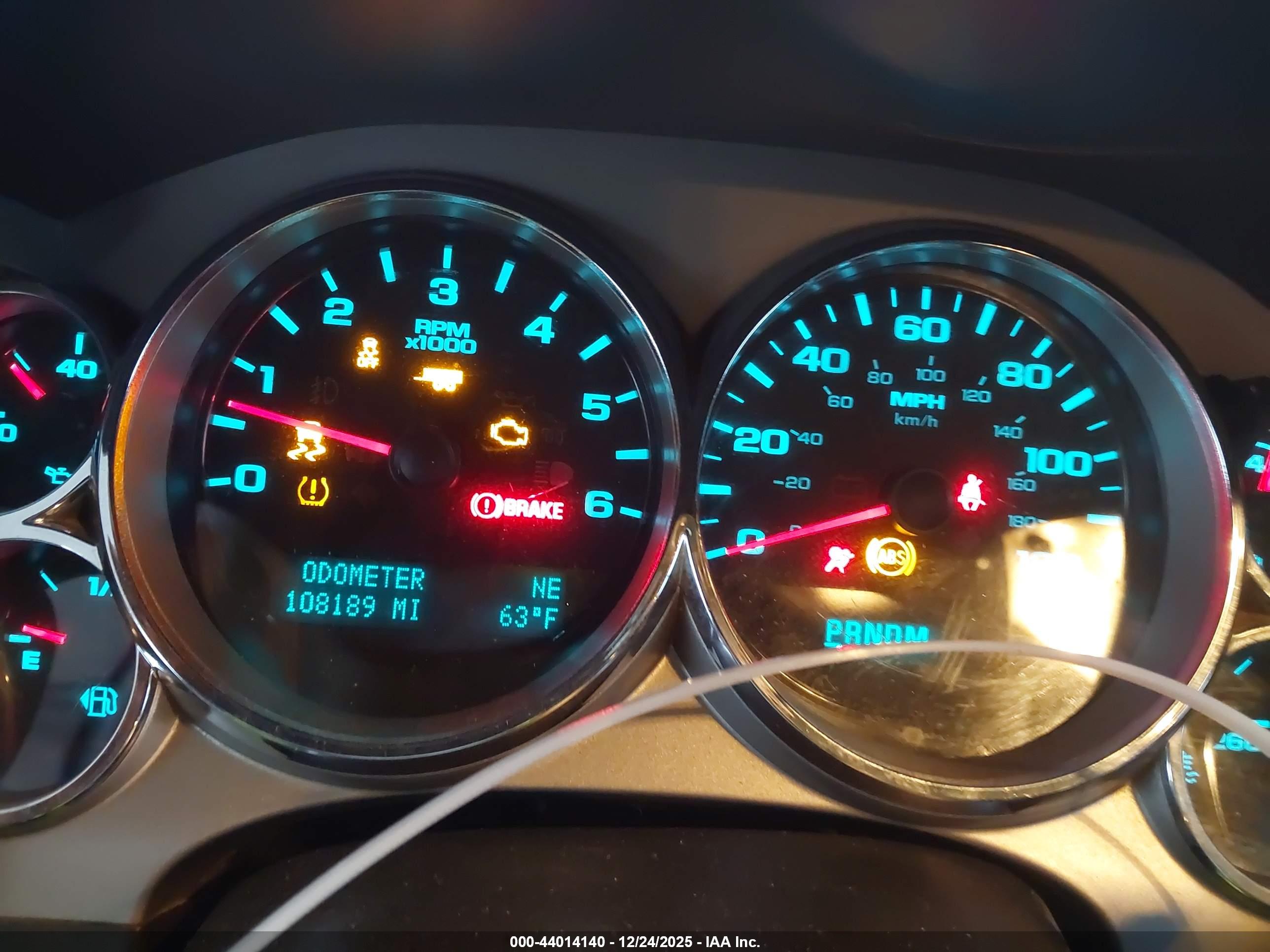 CHEVROLET SILVERADO image 7