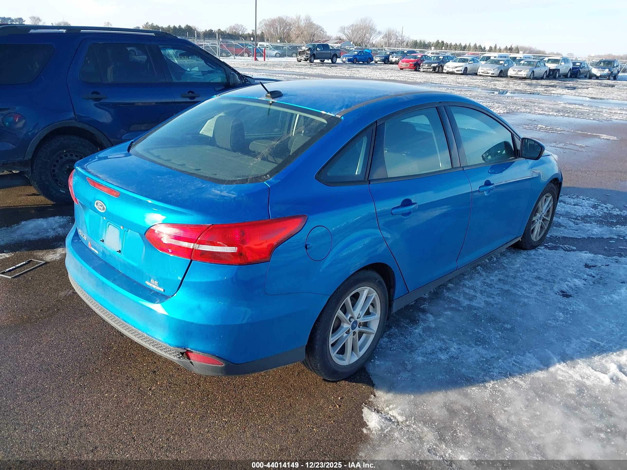 FORD FOCUS image 4