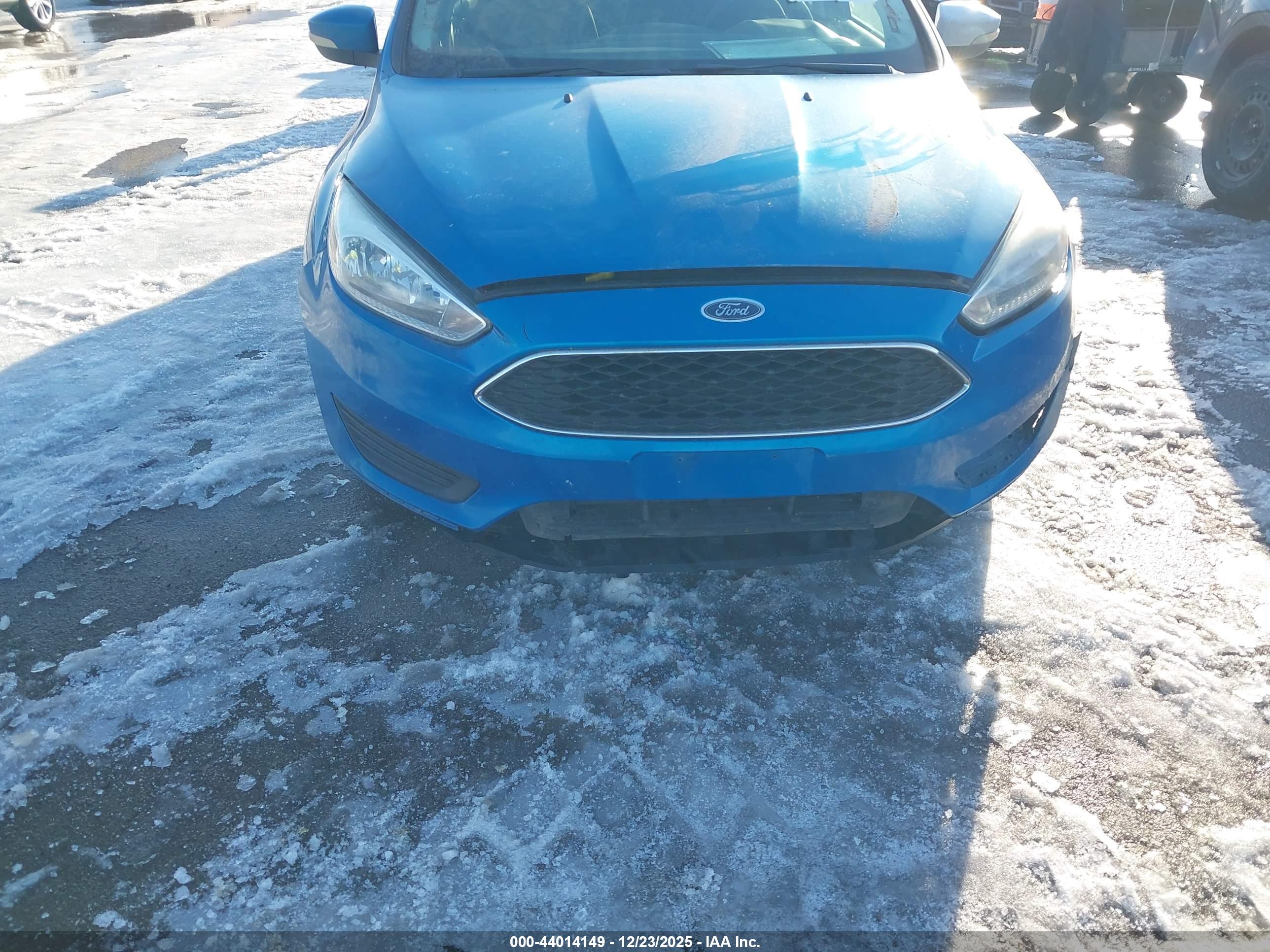 FORD FOCUS image 6