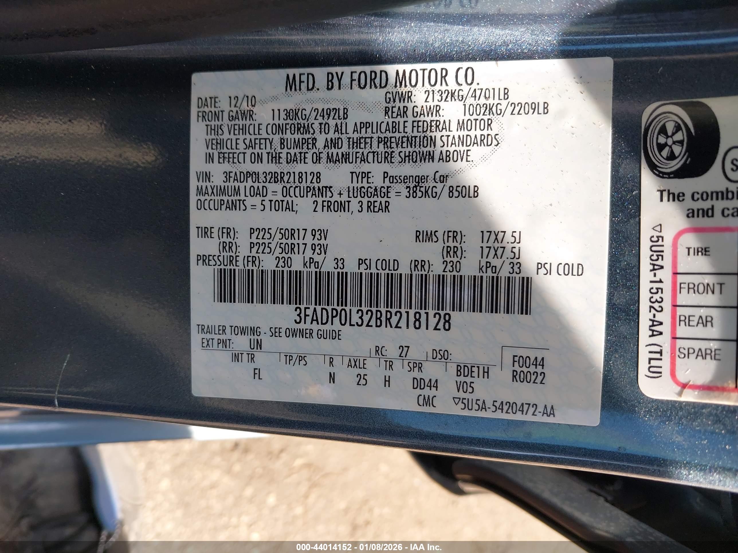 FORD FUSION image 9