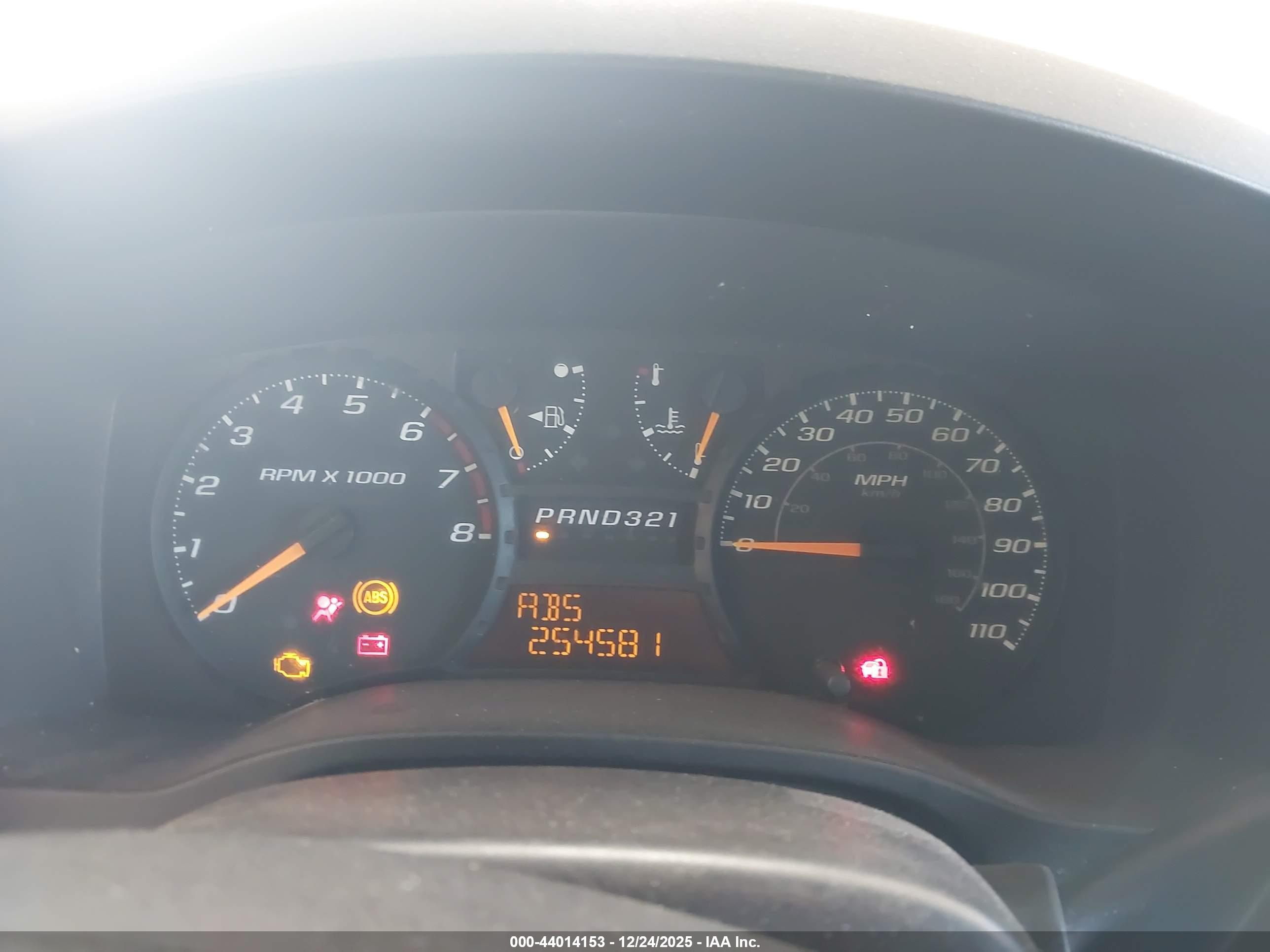 CHEVROLET COLORADO image 7
