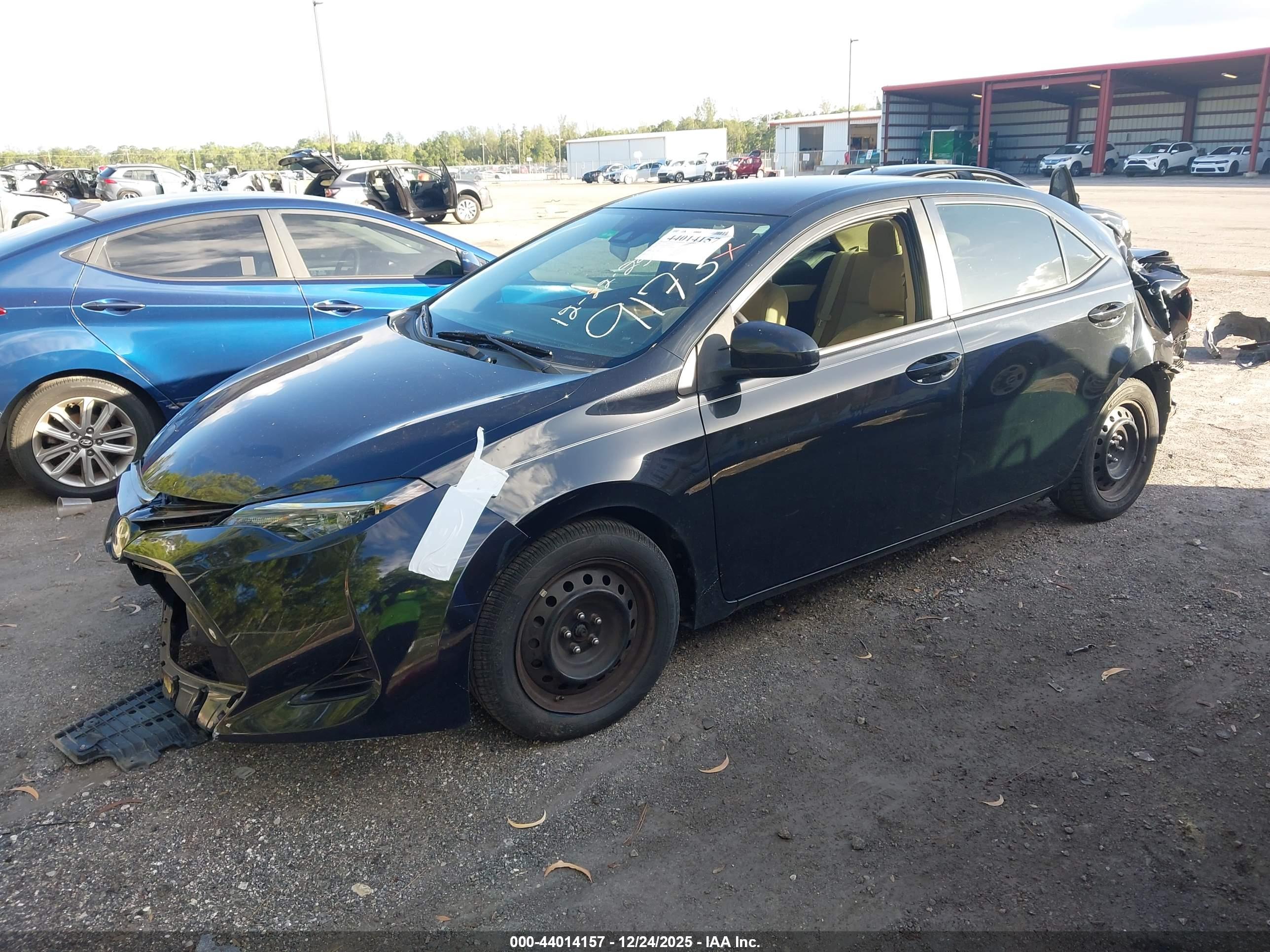 TOYOTA COROLLA image 2