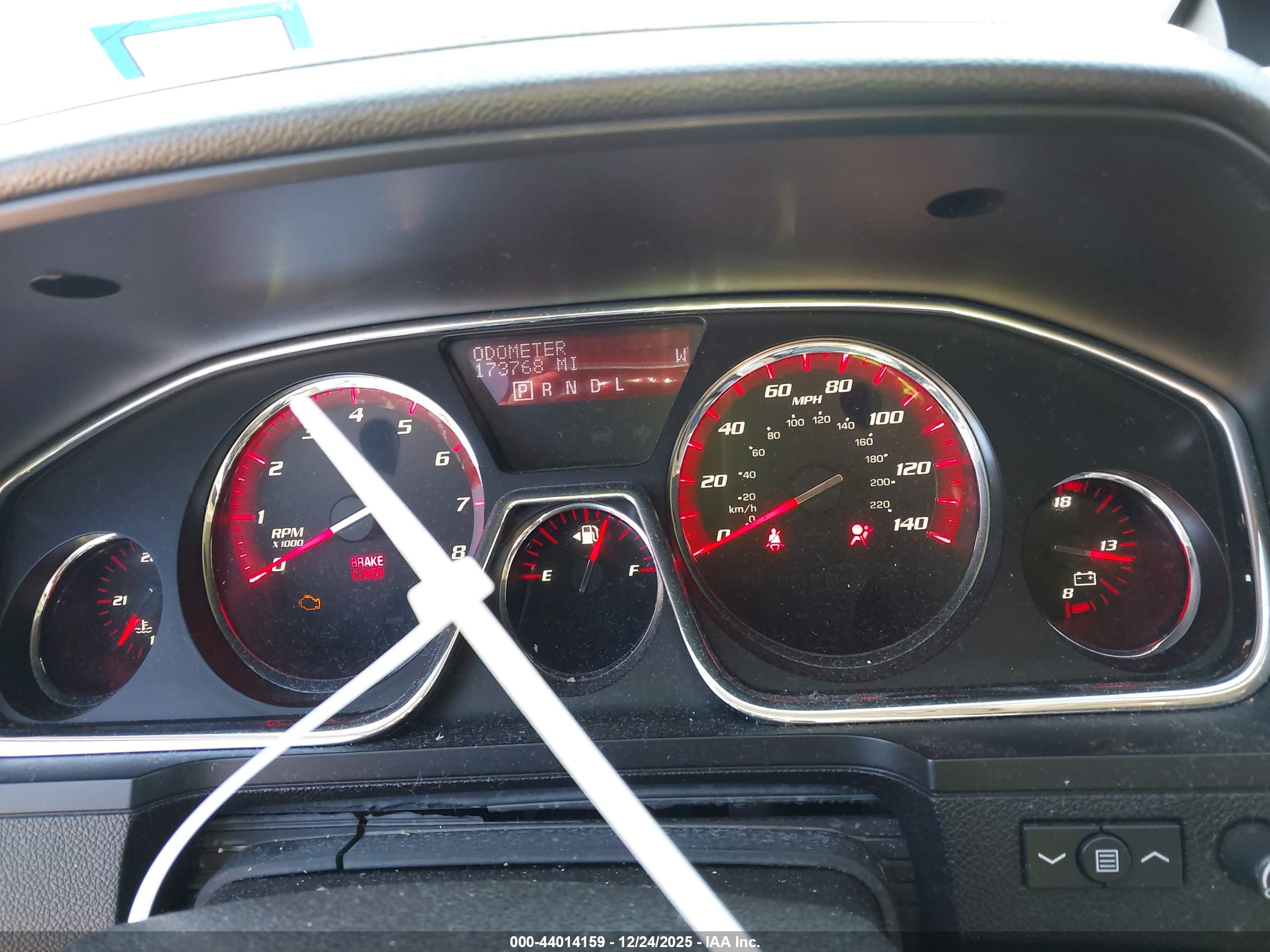 GMC ACADIA image 7