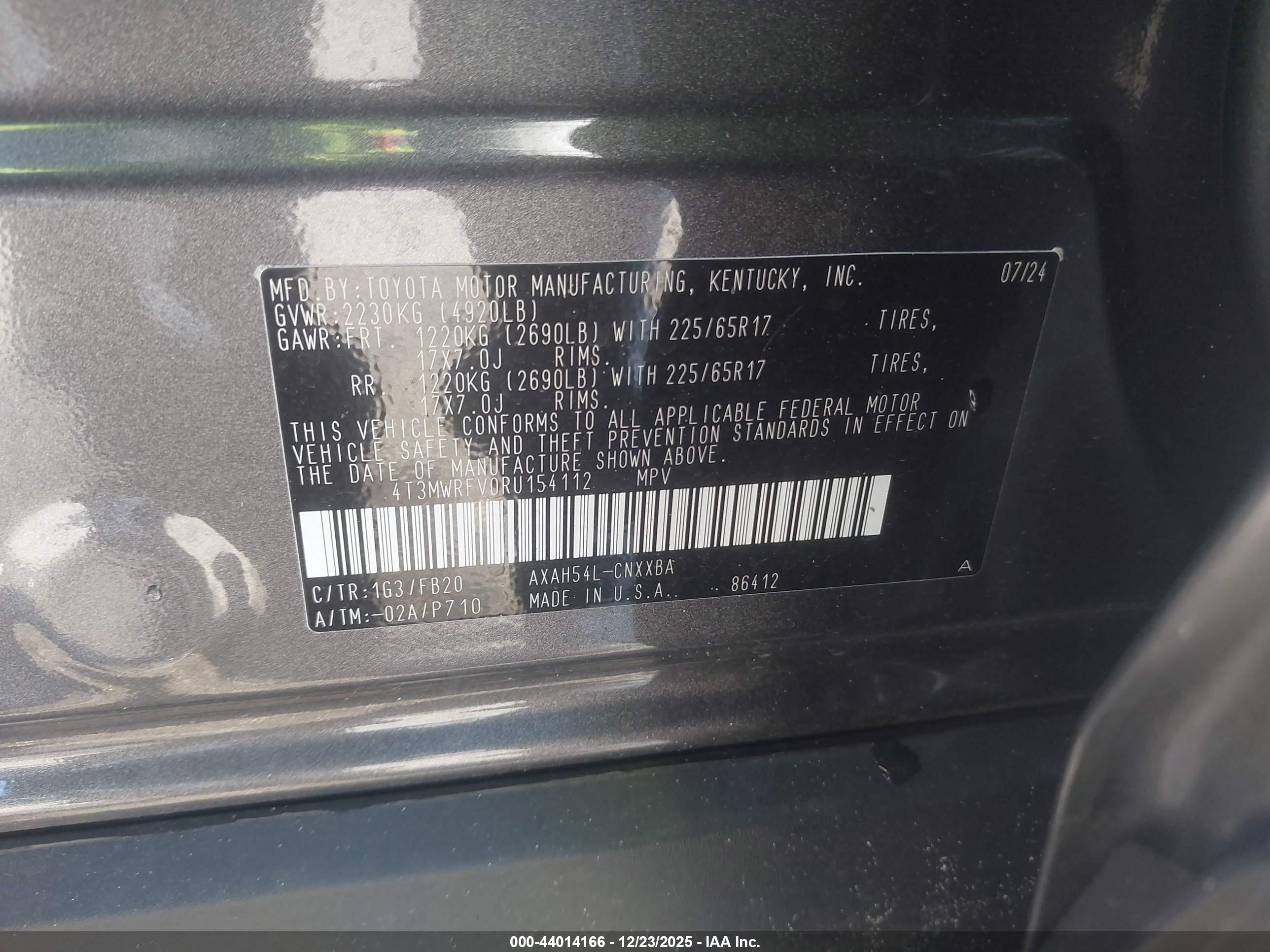 TOYOTA RAV4 image 9