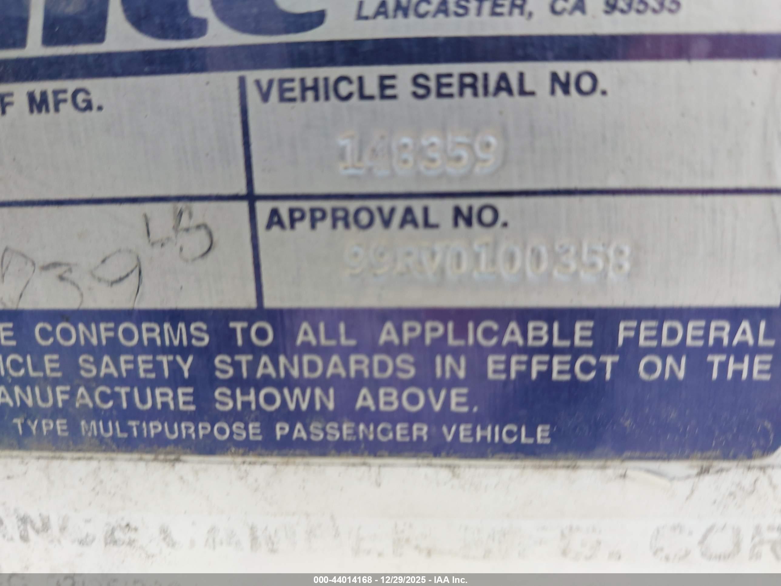 LANCE TRUCK image 9