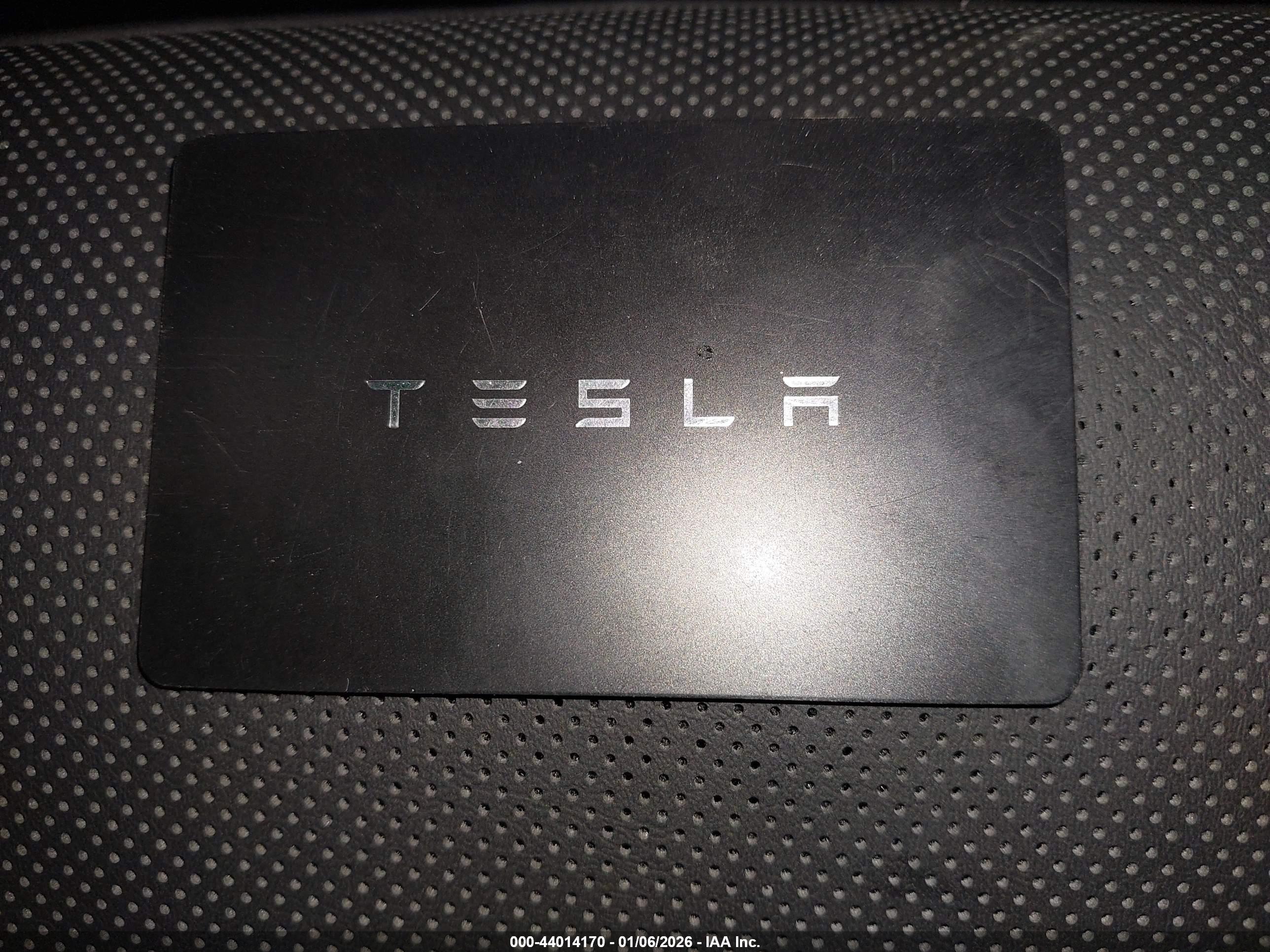 TESLA MODEL image 11
