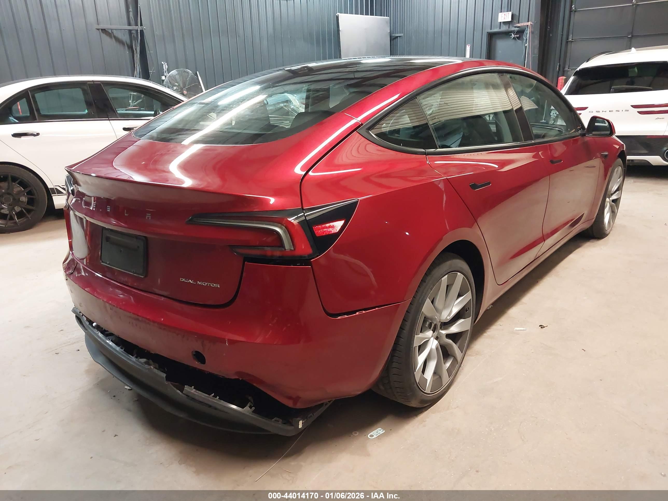 TESLA MODEL image 4