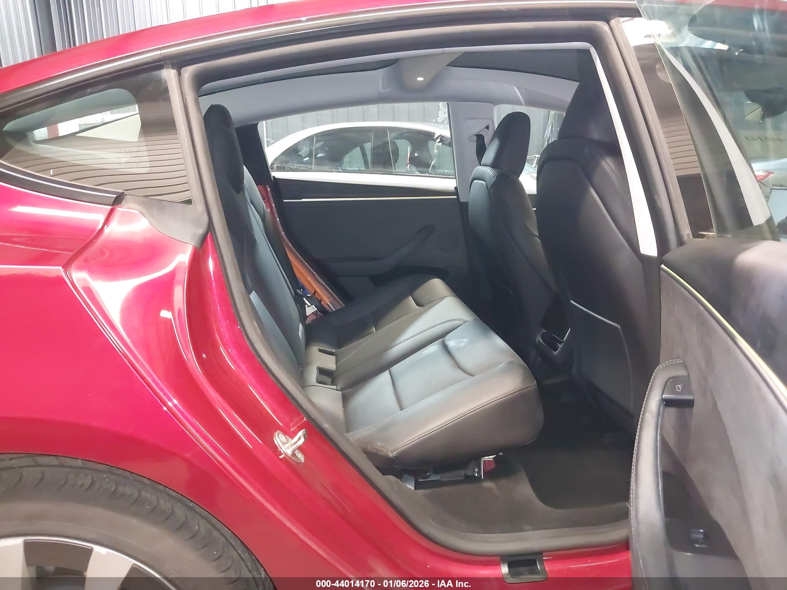 TESLA MODEL image 8
