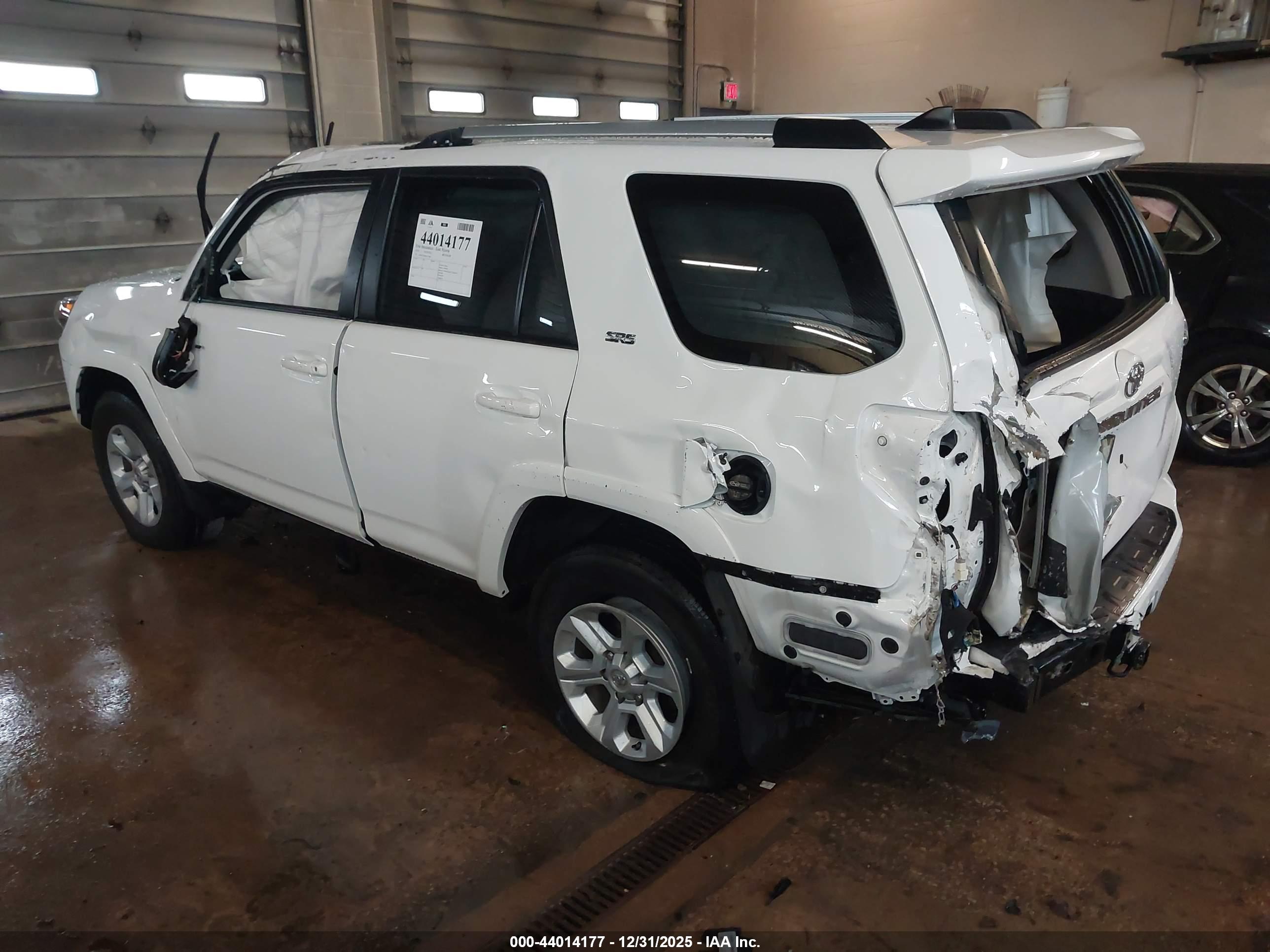 TOYOTA 4RUNNER image 3