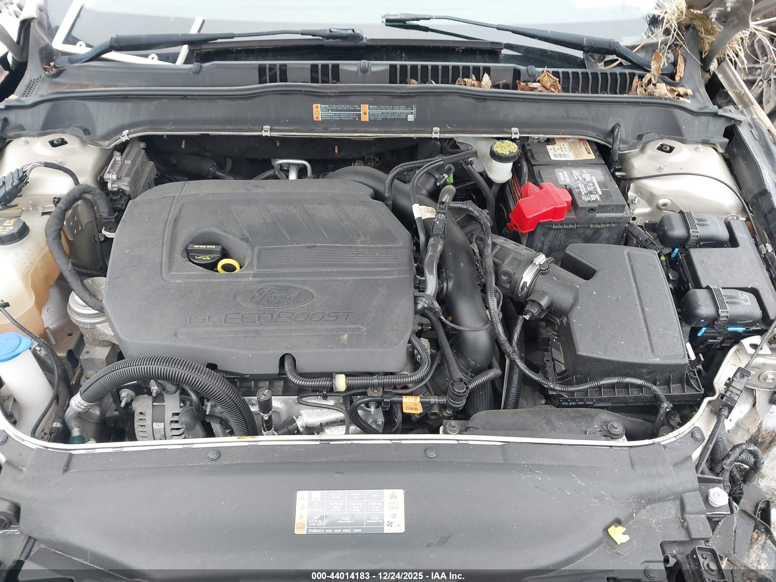 FORD FUSION image 10