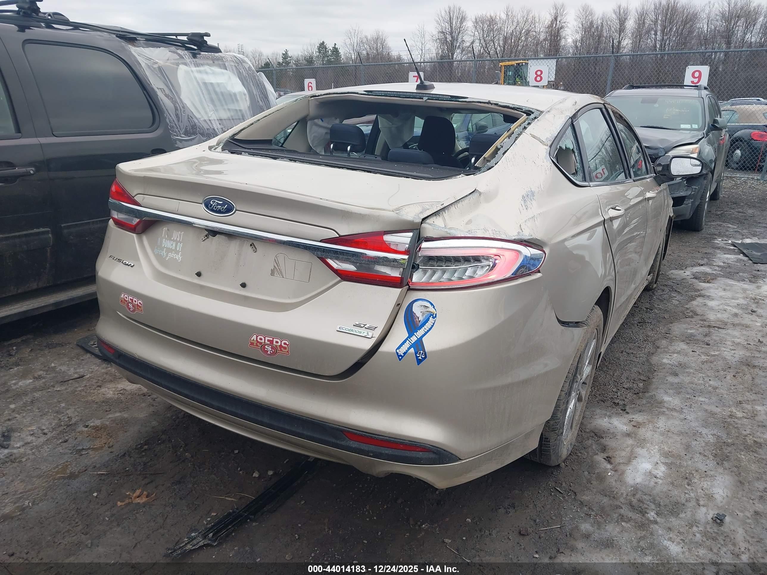 FORD FUSION image 4