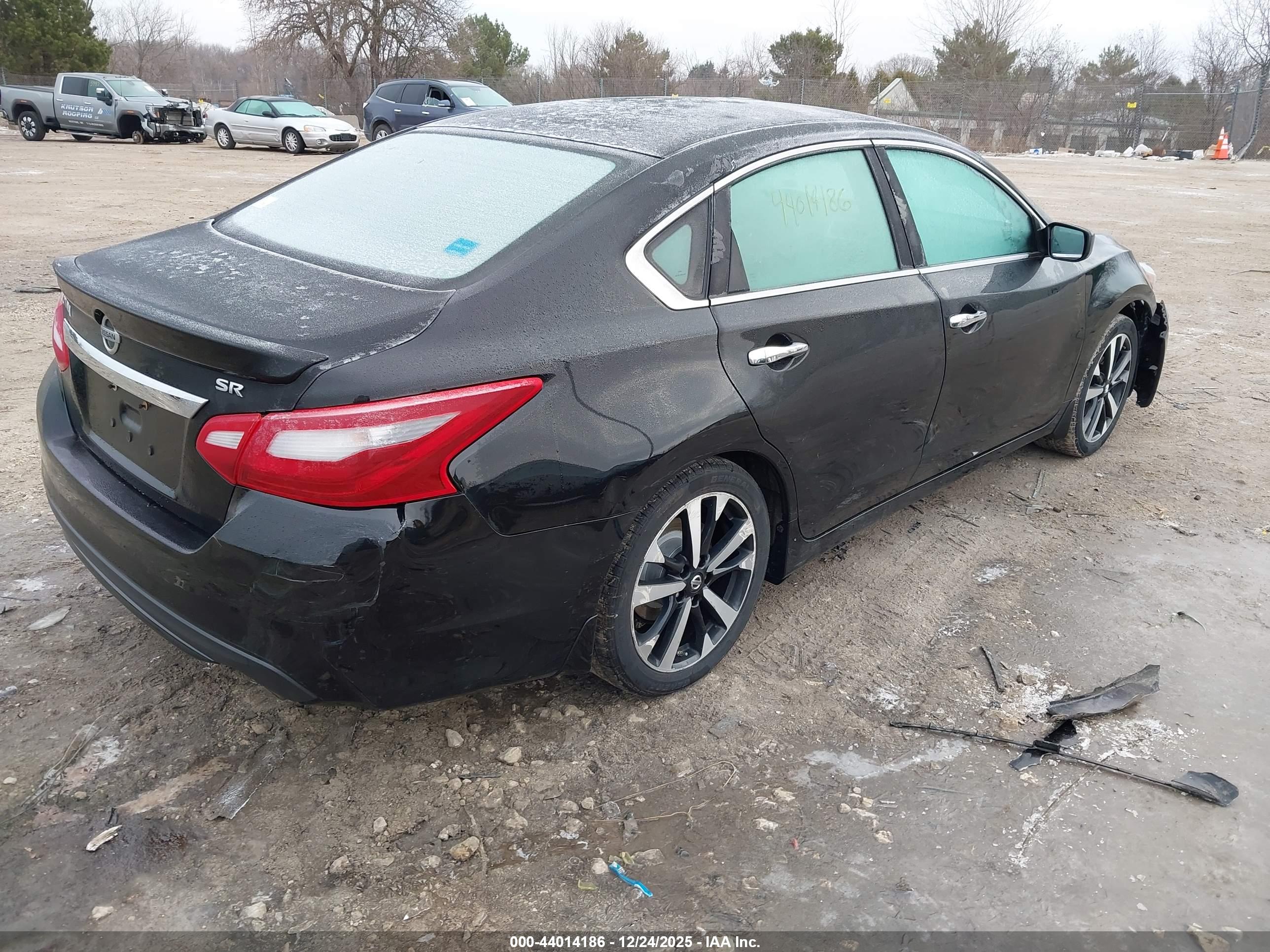 NISSAN ALTIMA image 4