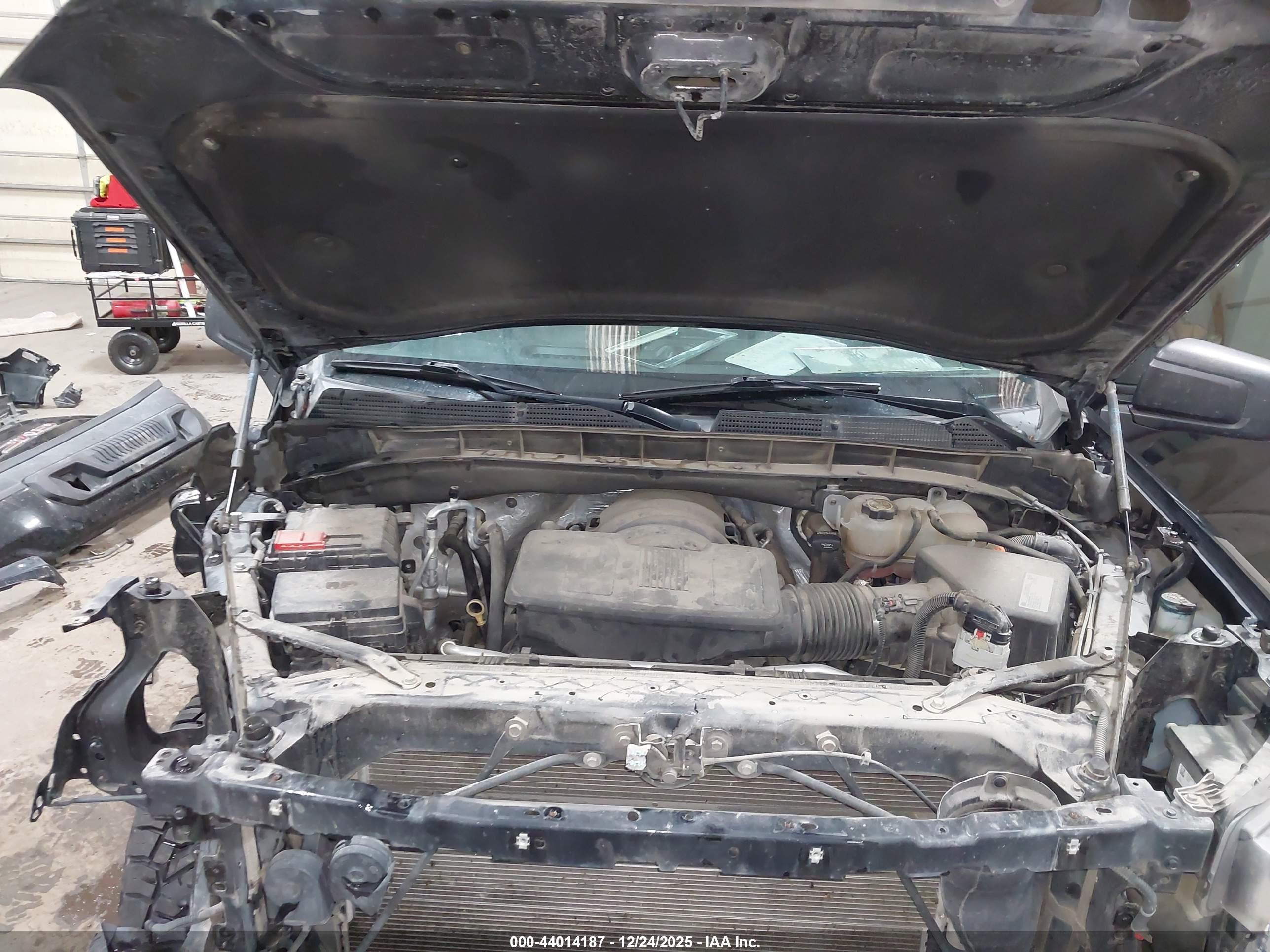 GMC SIERRA image 10