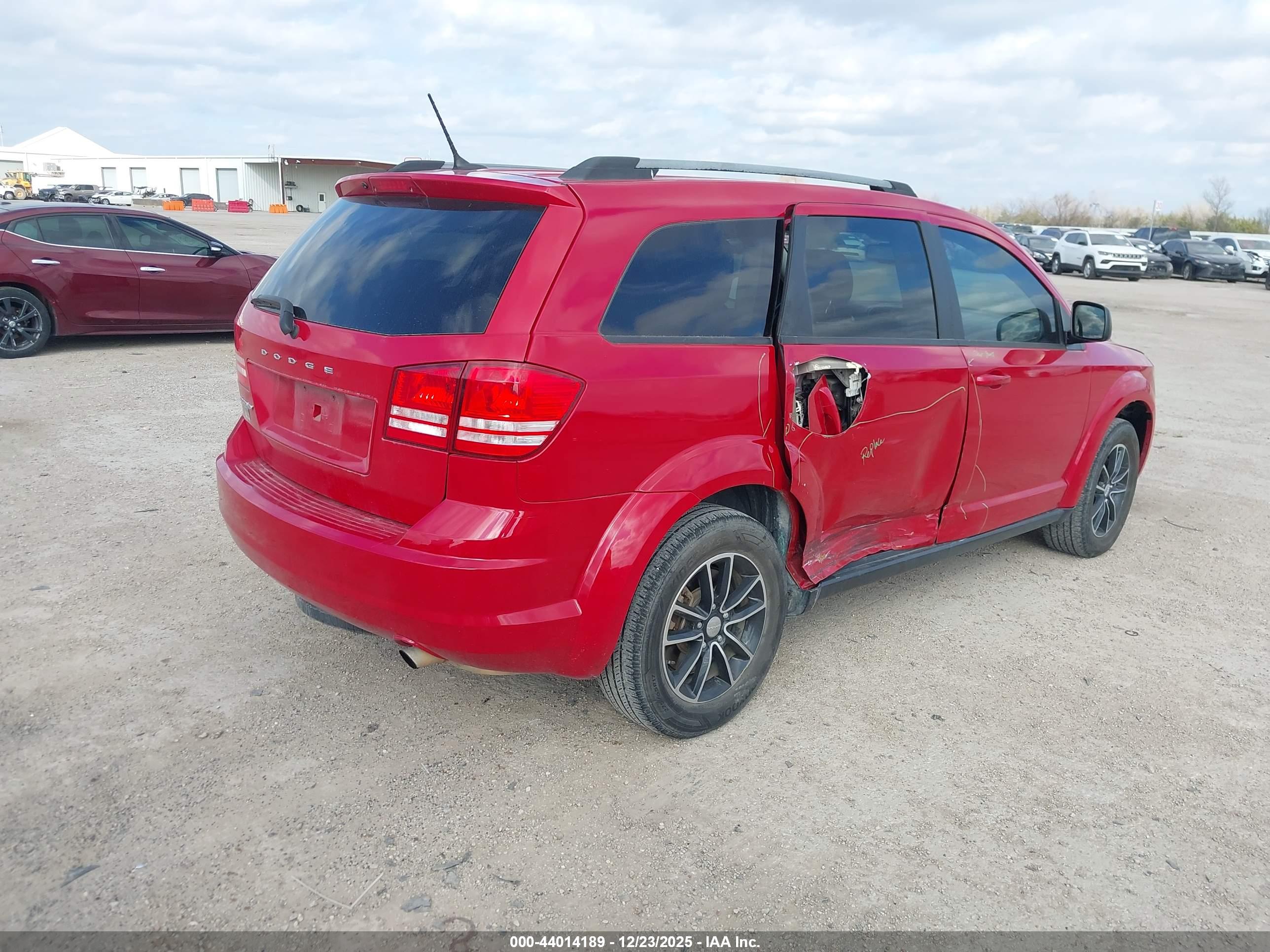 DODGE JOURNEY image 4