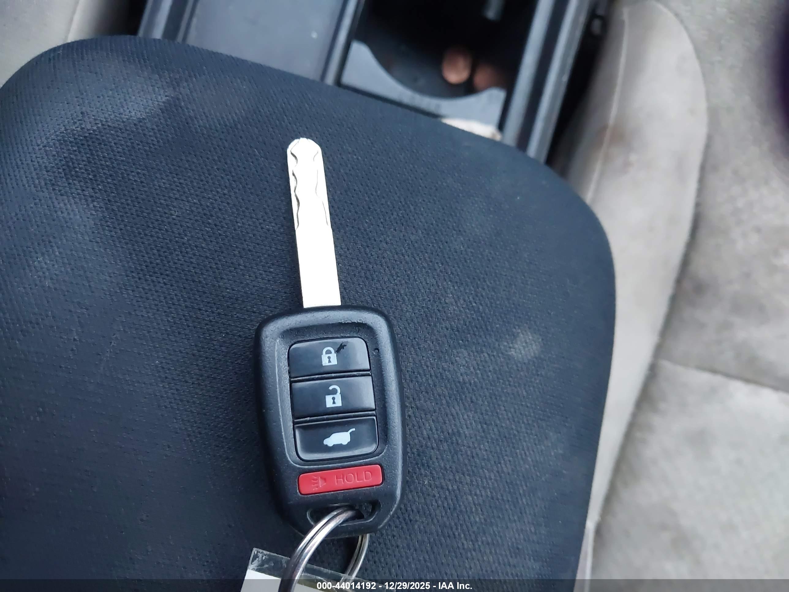 HONDA CR-V image 11