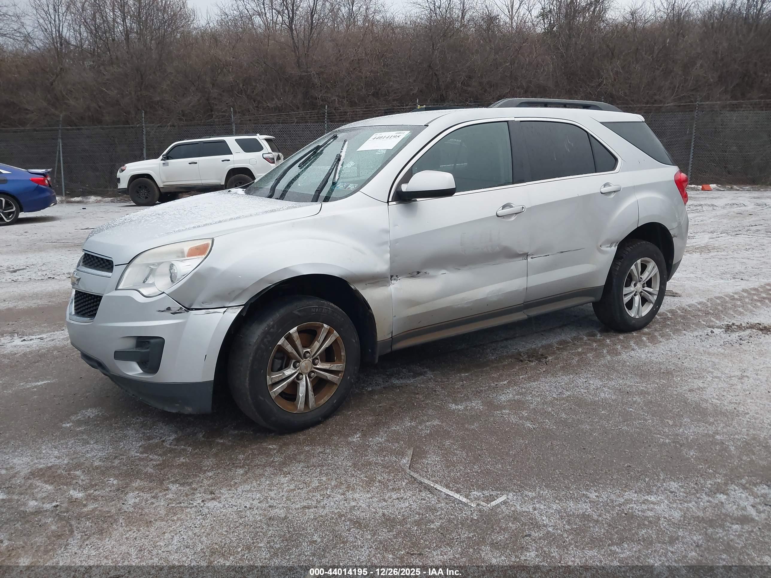 CHEVROLET EQUINOX image 2