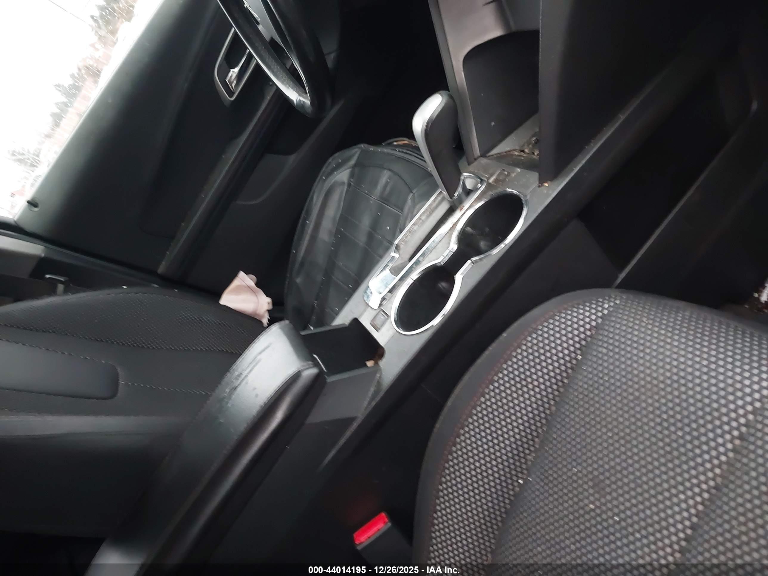 CHEVROLET EQUINOX image 5