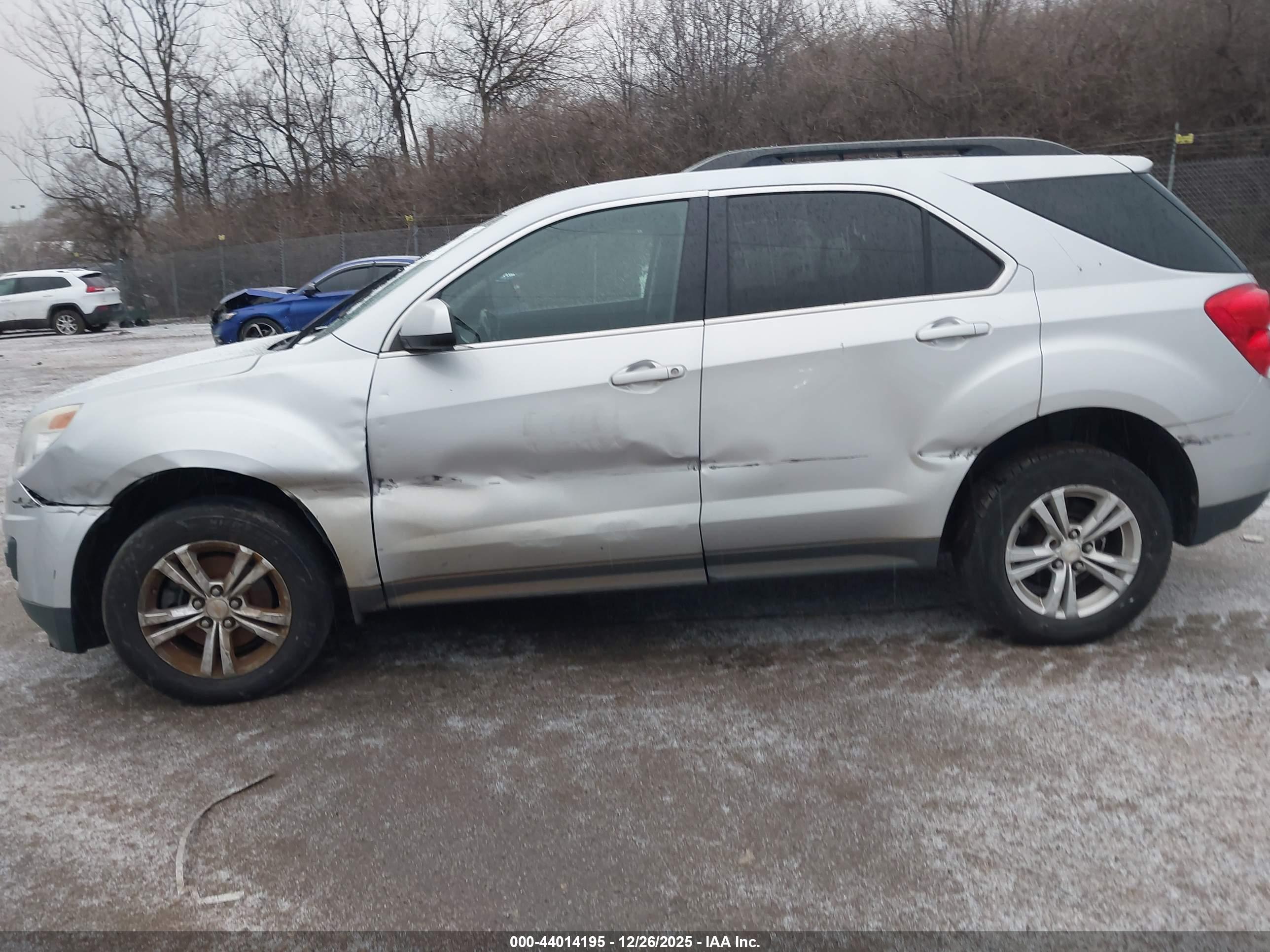 CHEVROLET EQUINOX image 6