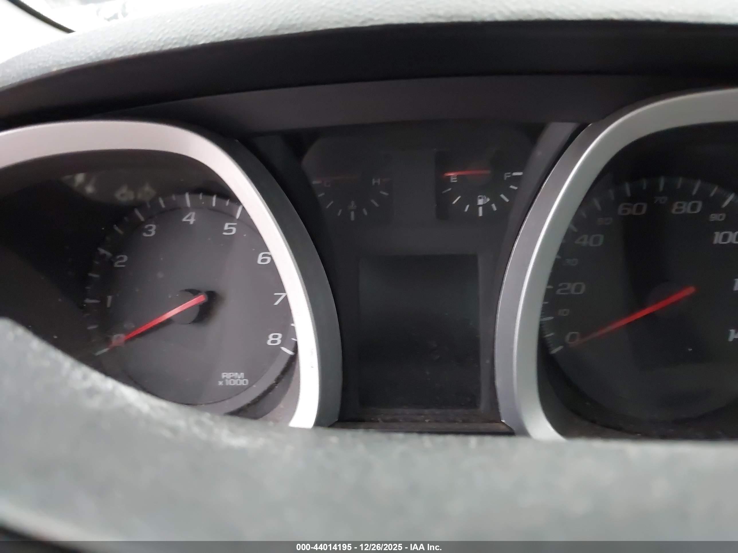 CHEVROLET EQUINOX image 7