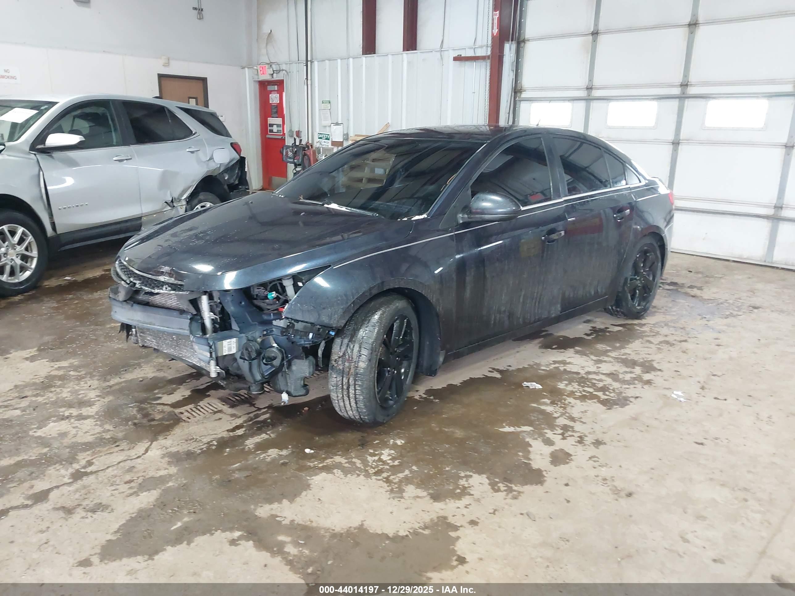CHEVROLET CRUZE image 2