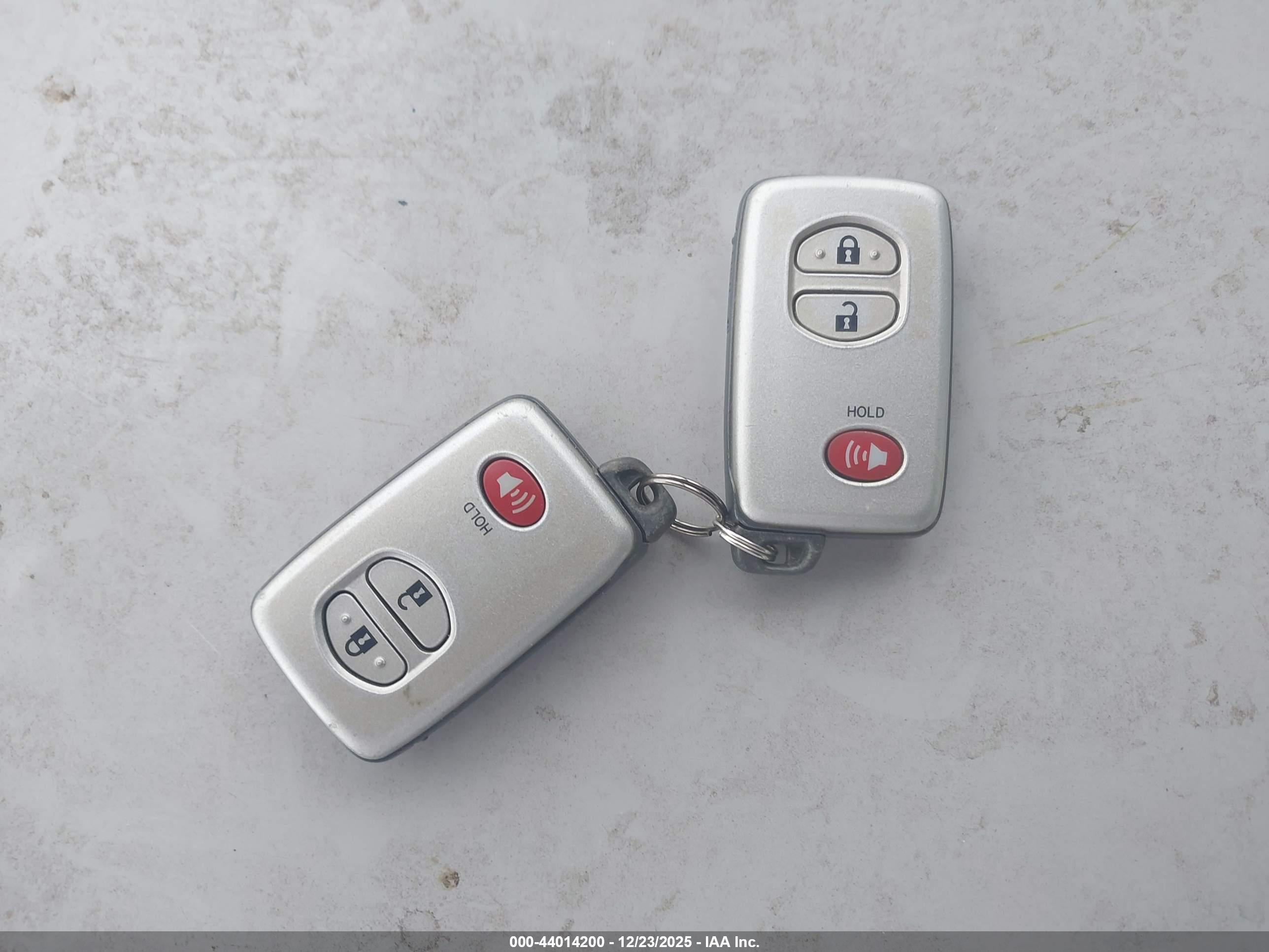 TOYOTA 4RUNNER image 11