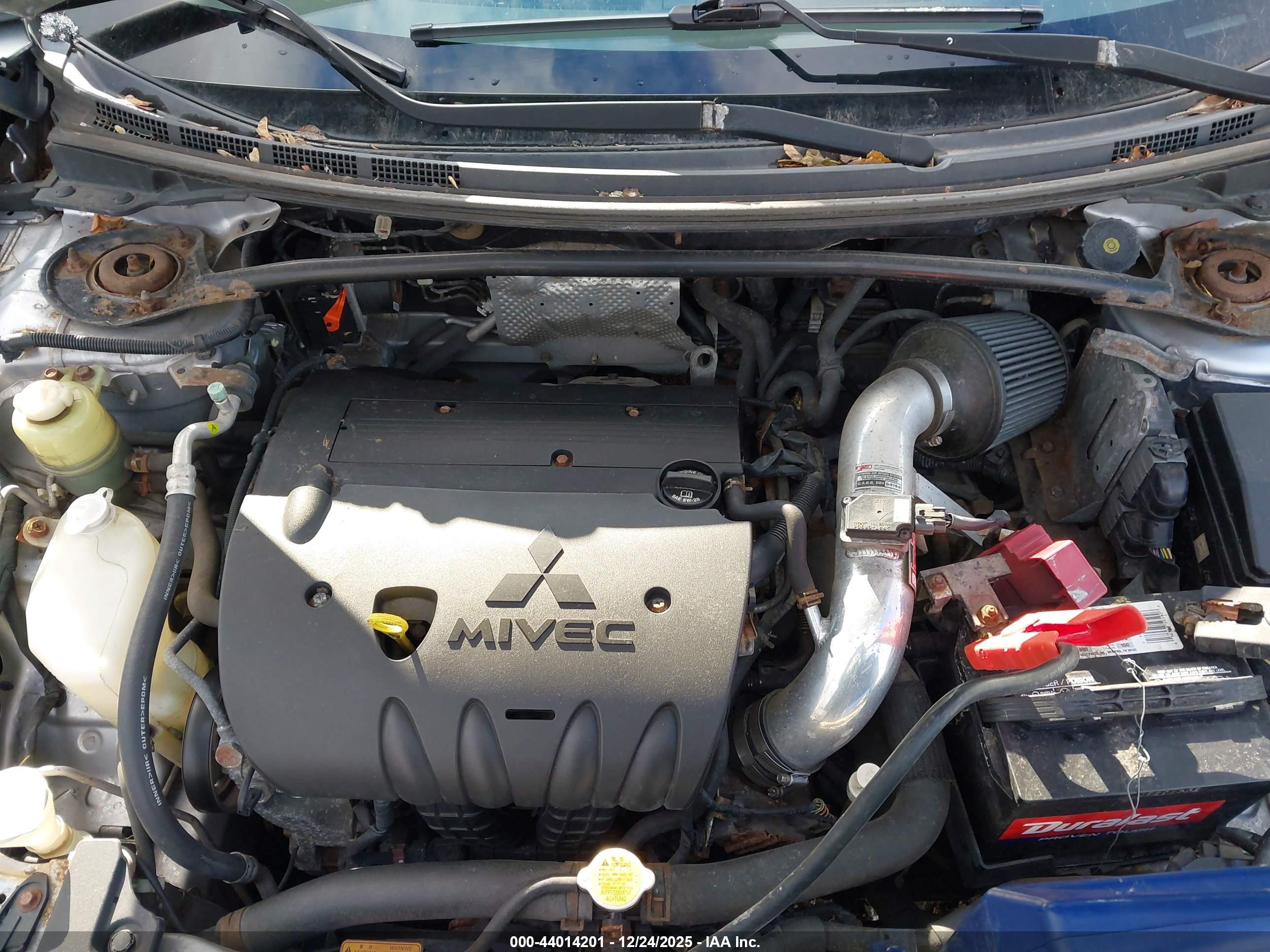 MITSUBISHI LANCER image 10
