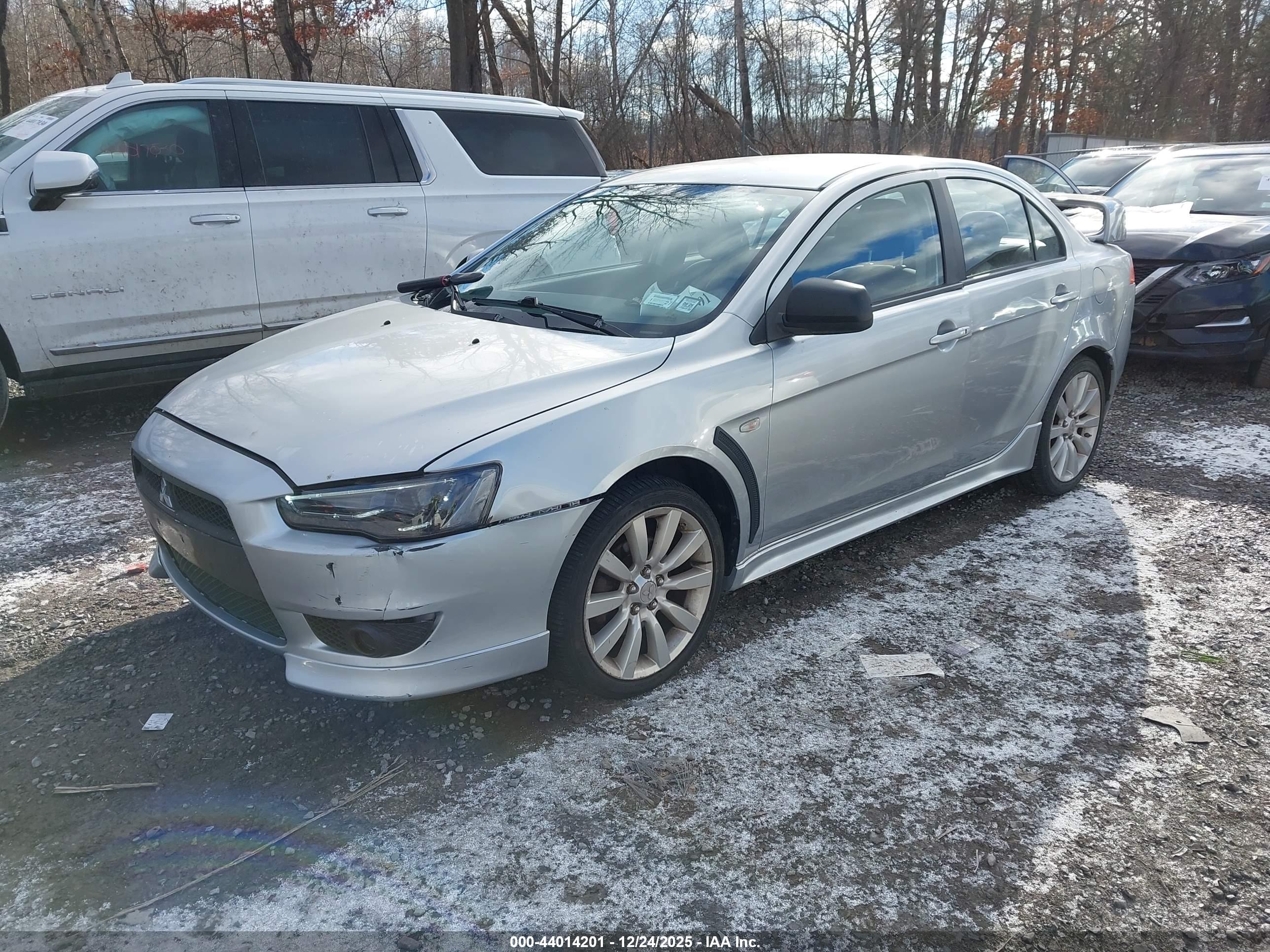 MITSUBISHI LANCER image 2