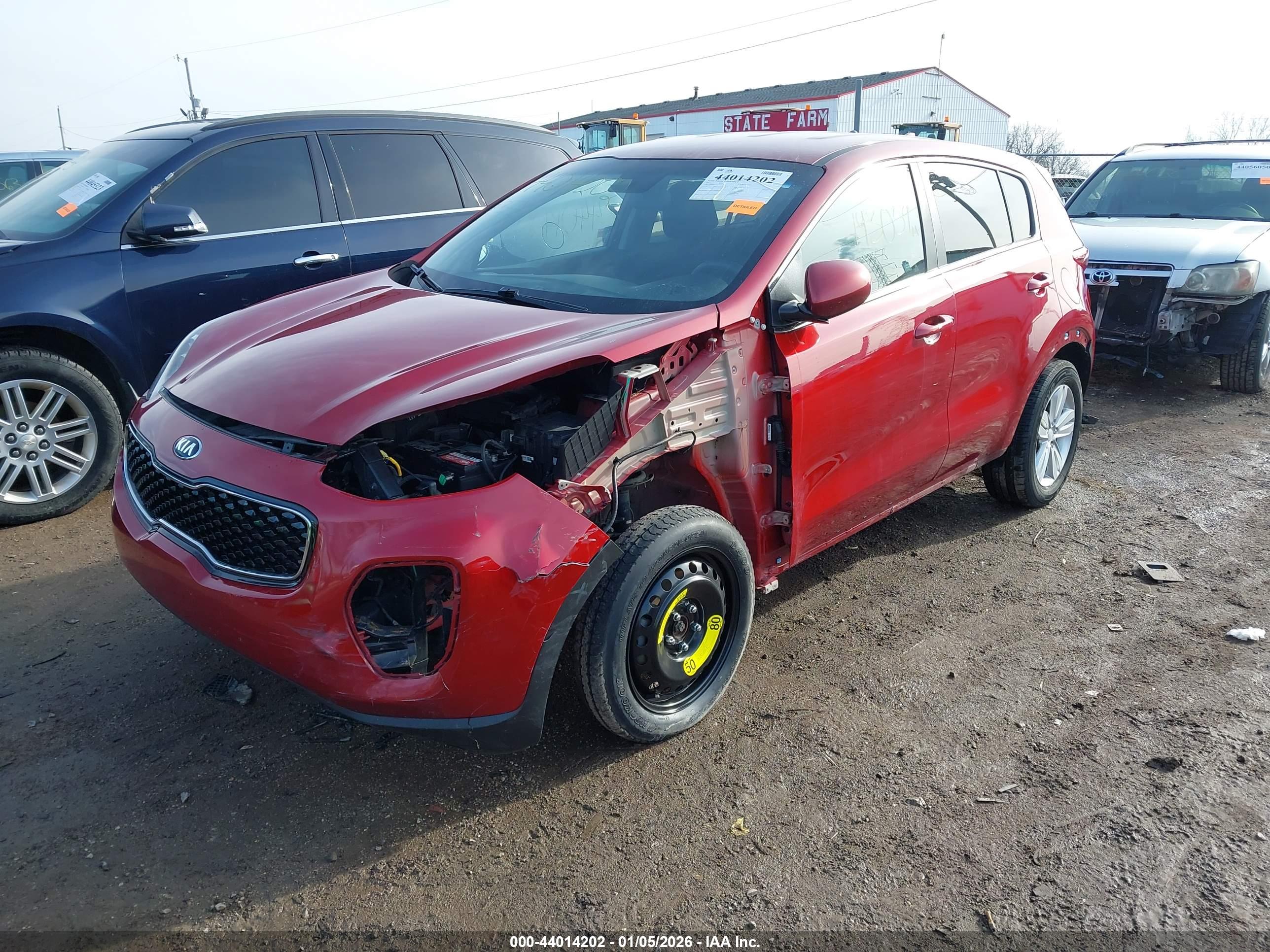 KIA SPORTAGE image 2