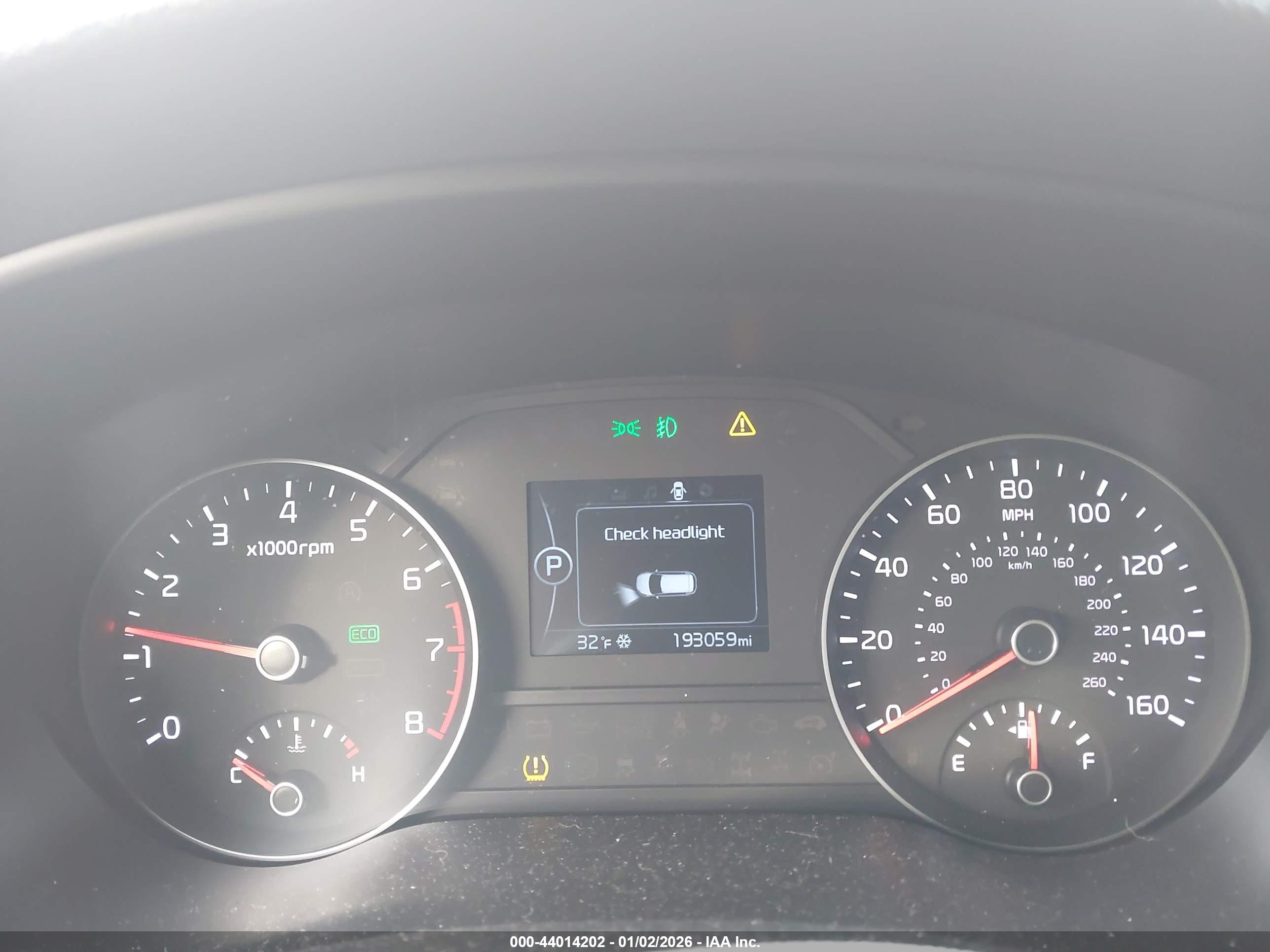 KIA SPORTAGE image 7