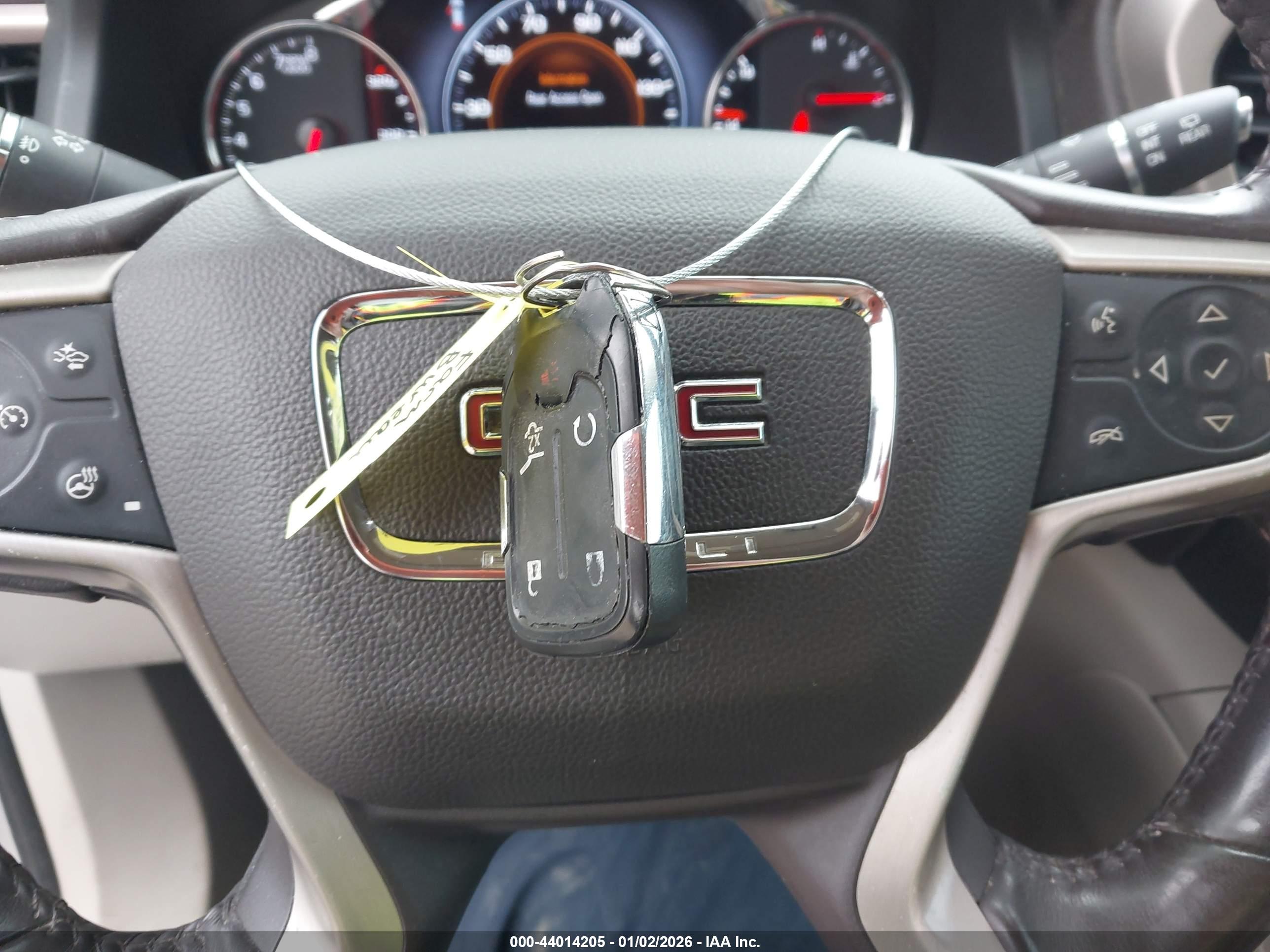 GMC ACADIA image 11