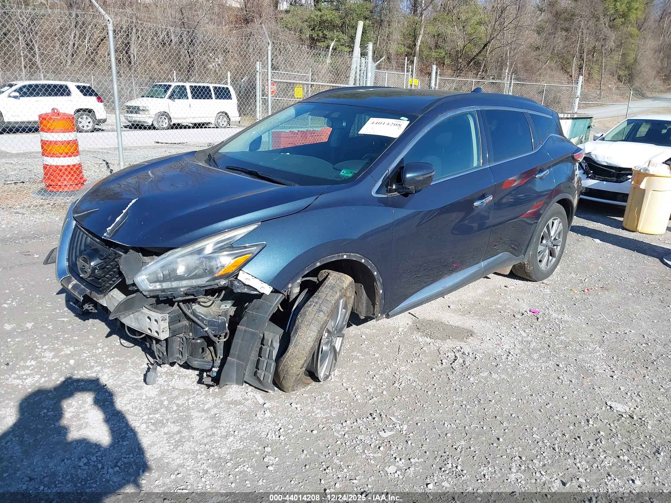 NISSAN MURANO image 2