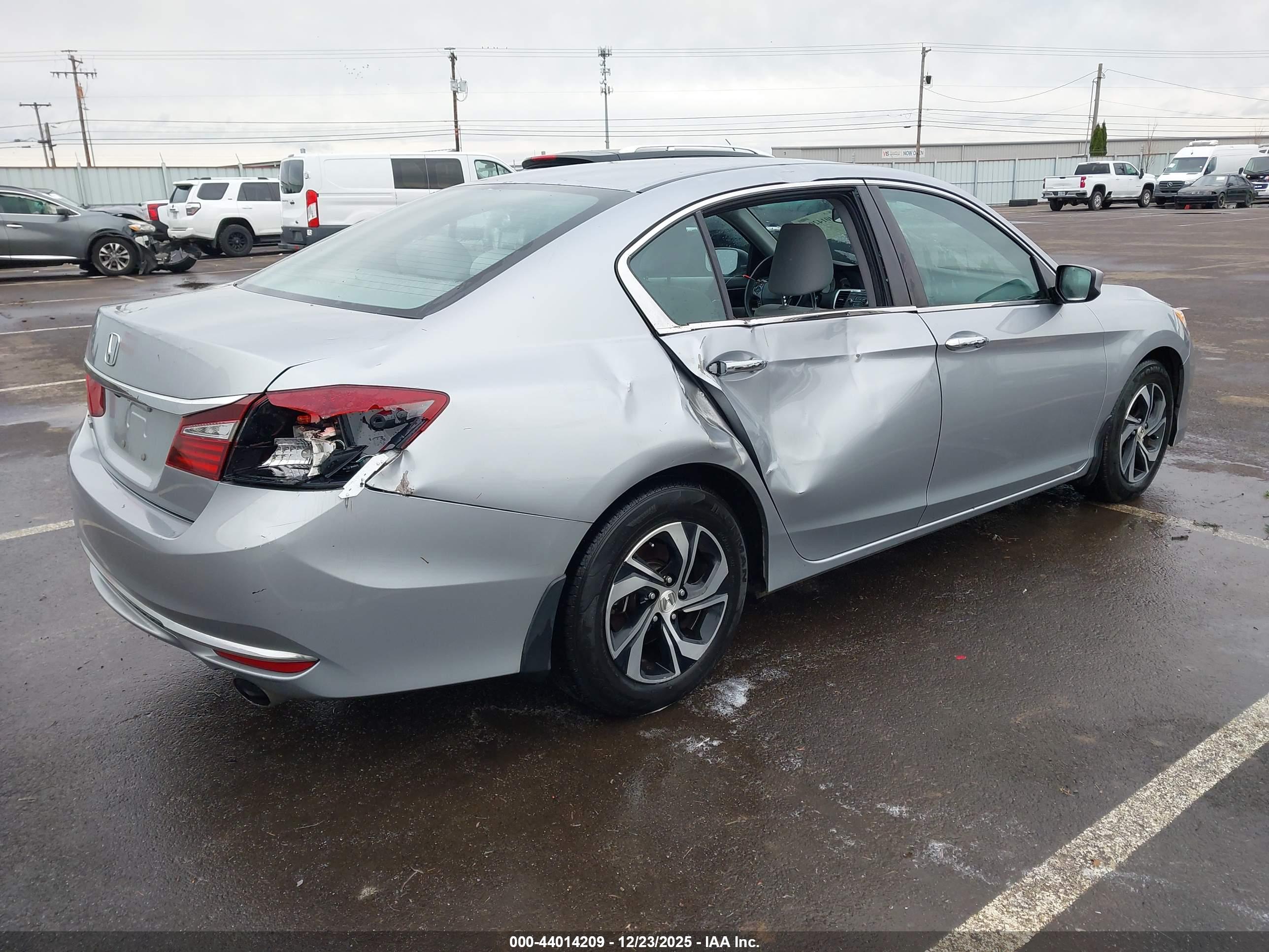 HONDA ACCORD image 4