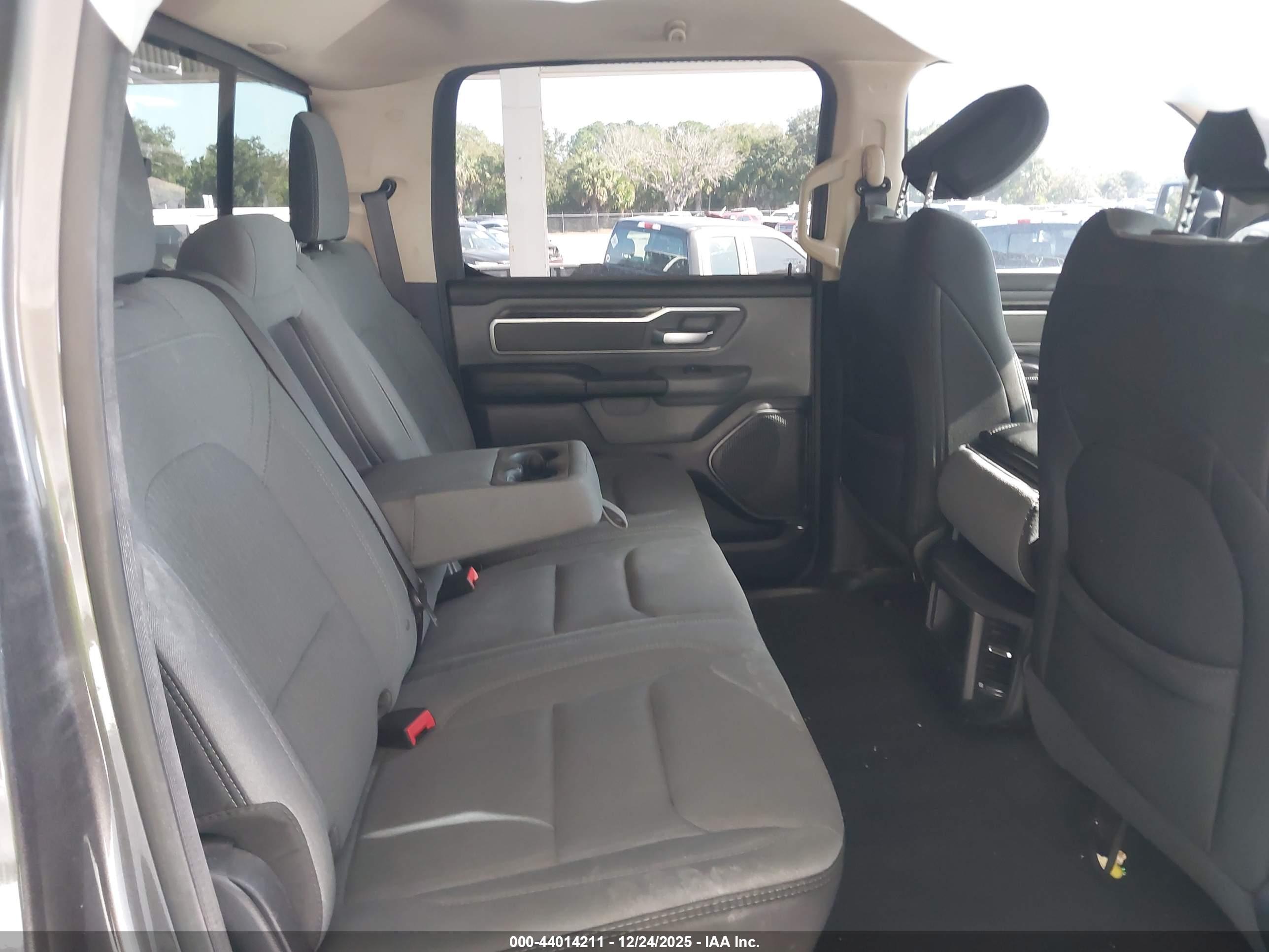 RAM 1500 image 8