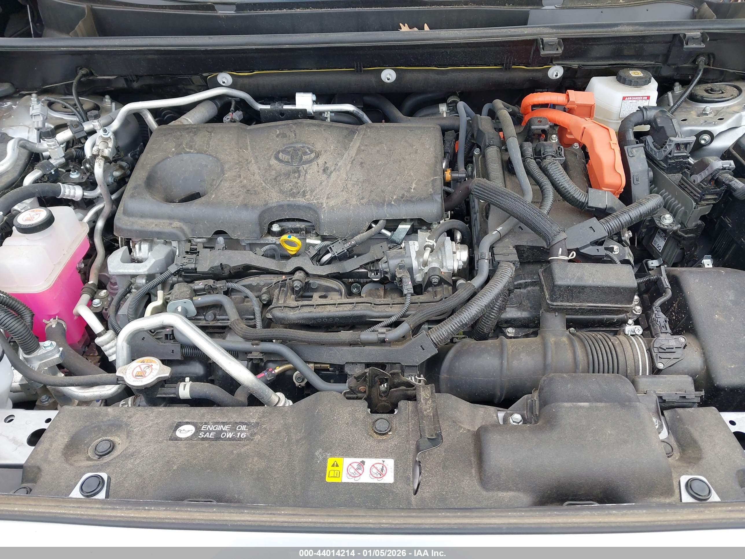 TOYOTA RAV4 image 10