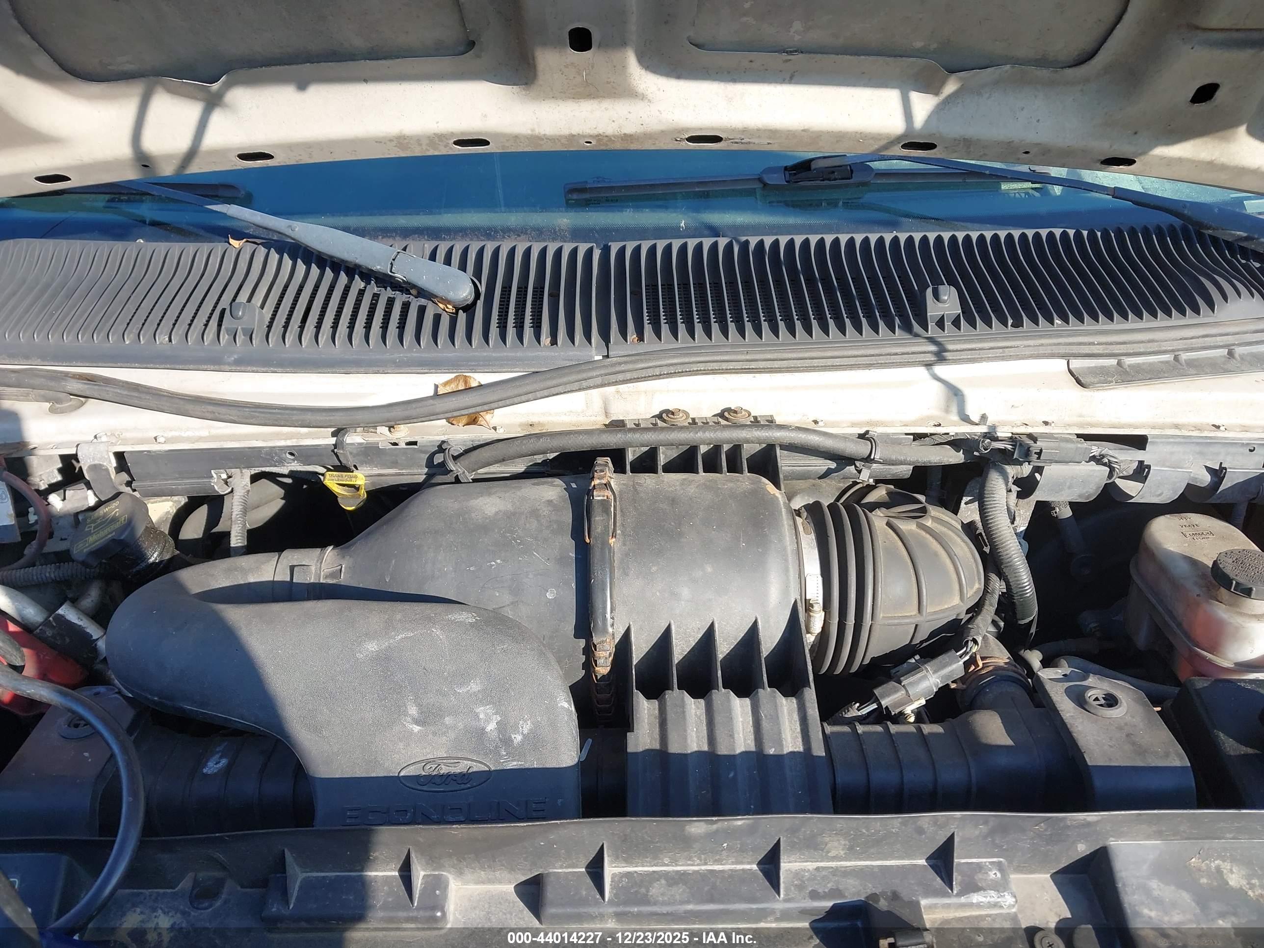 FORD E-350 image 10