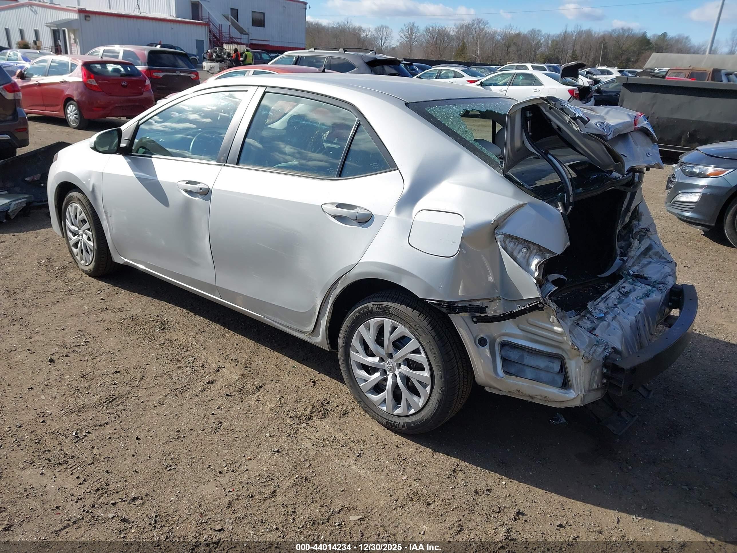 TOYOTA COROLLA image 3