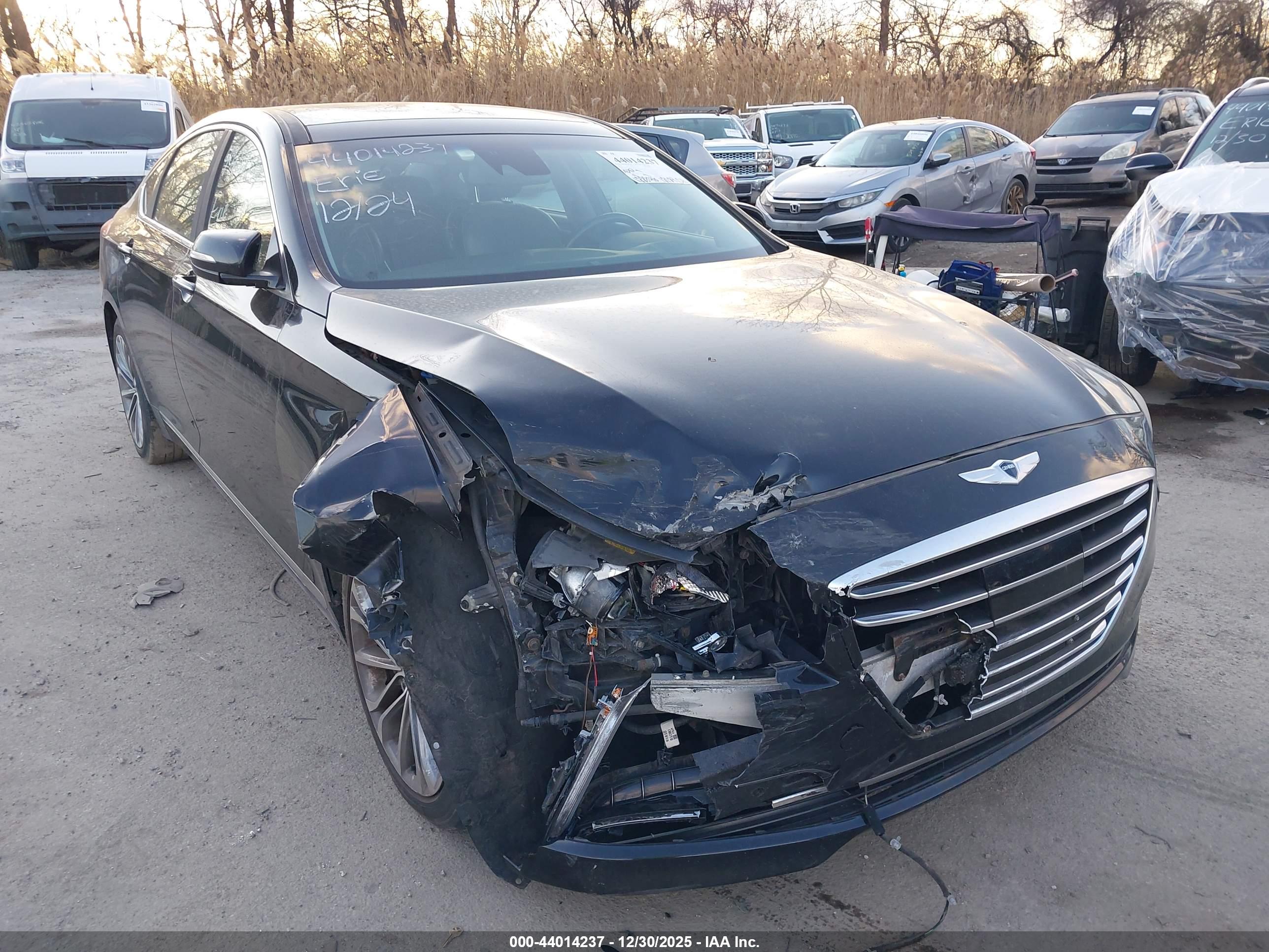 HYUNDAI GENESIS image 6