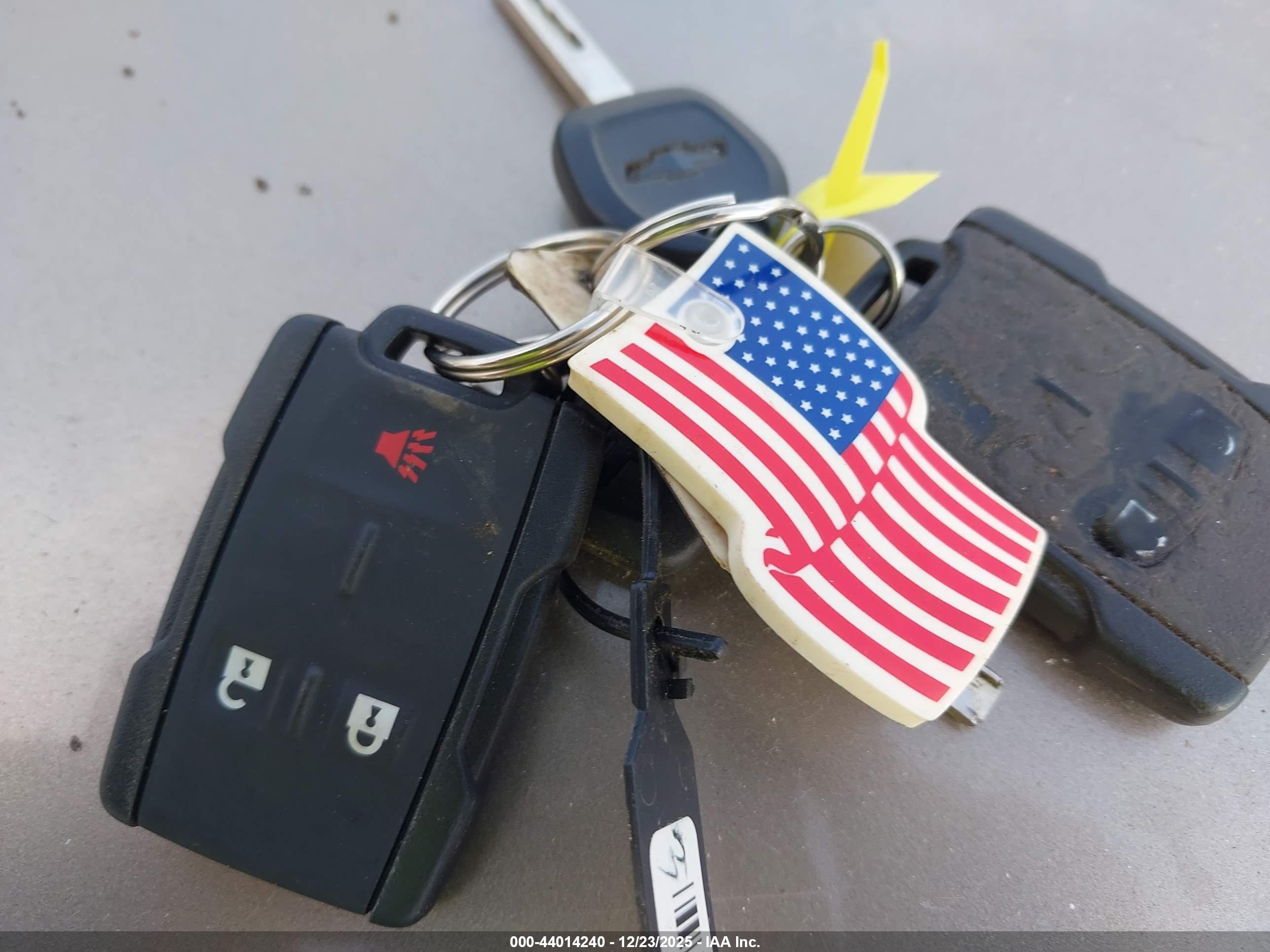 CHEVROLET COLORADO image 11