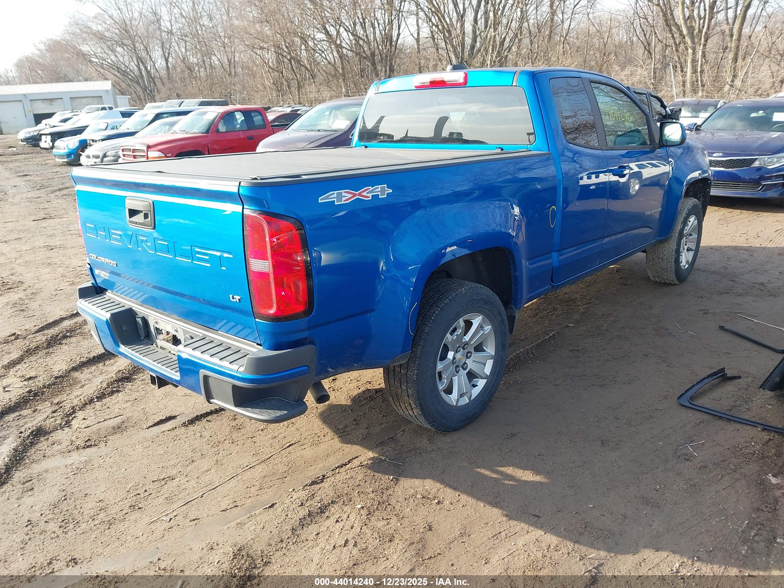 CHEVROLET COLORADO image 4