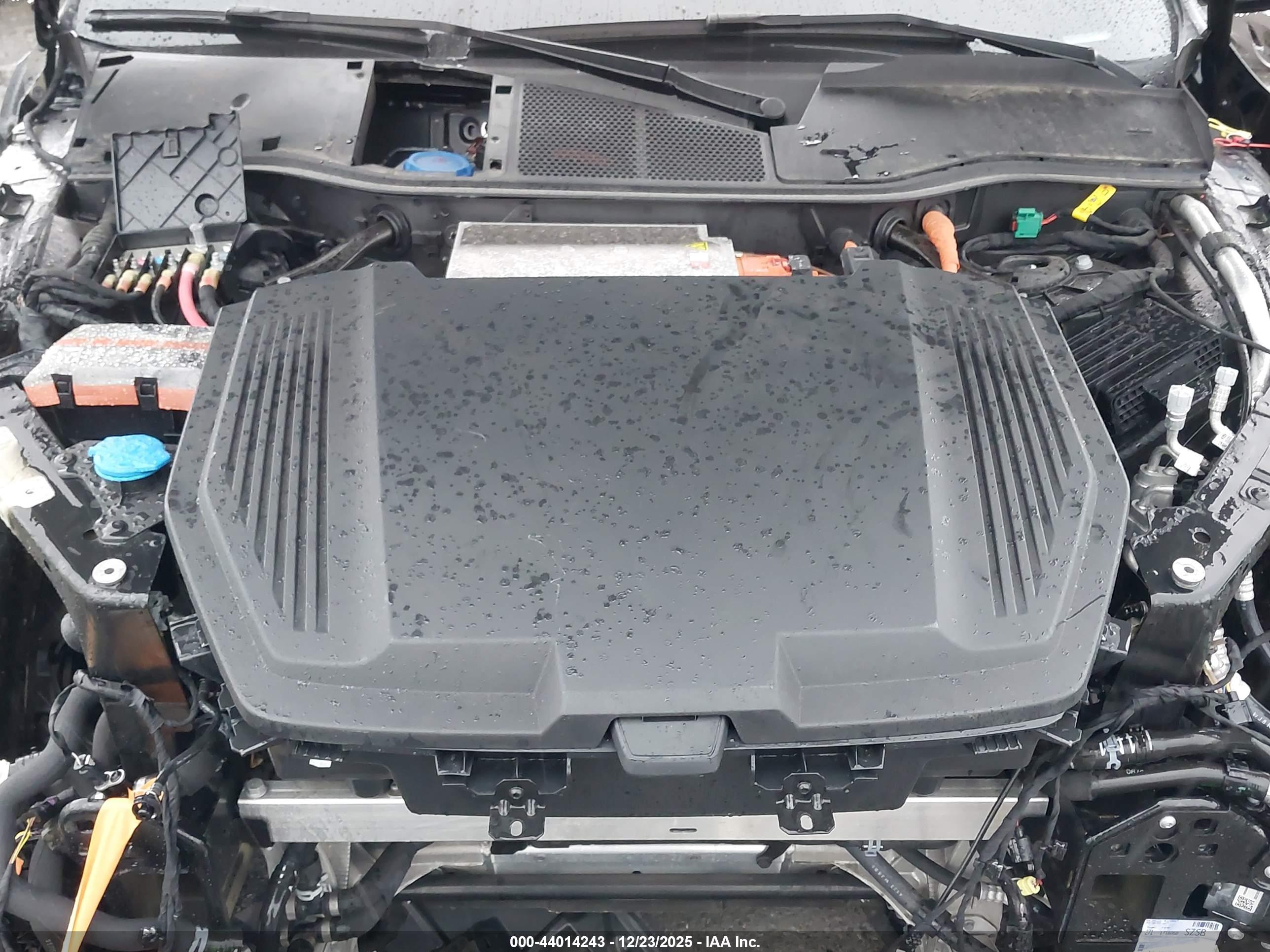 AUDI Q8 image 10