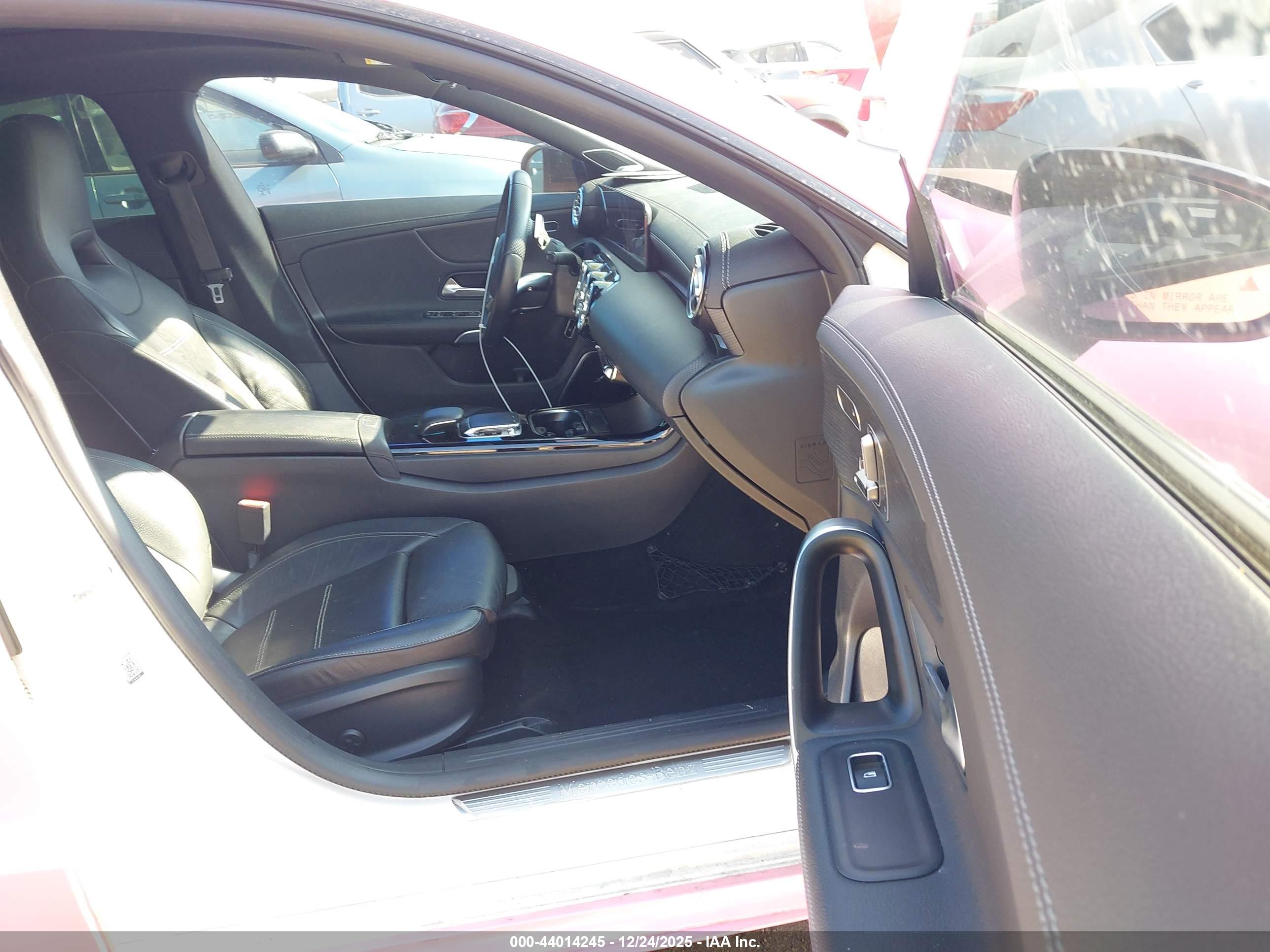 MERCEDES-BENZ CLA image 5