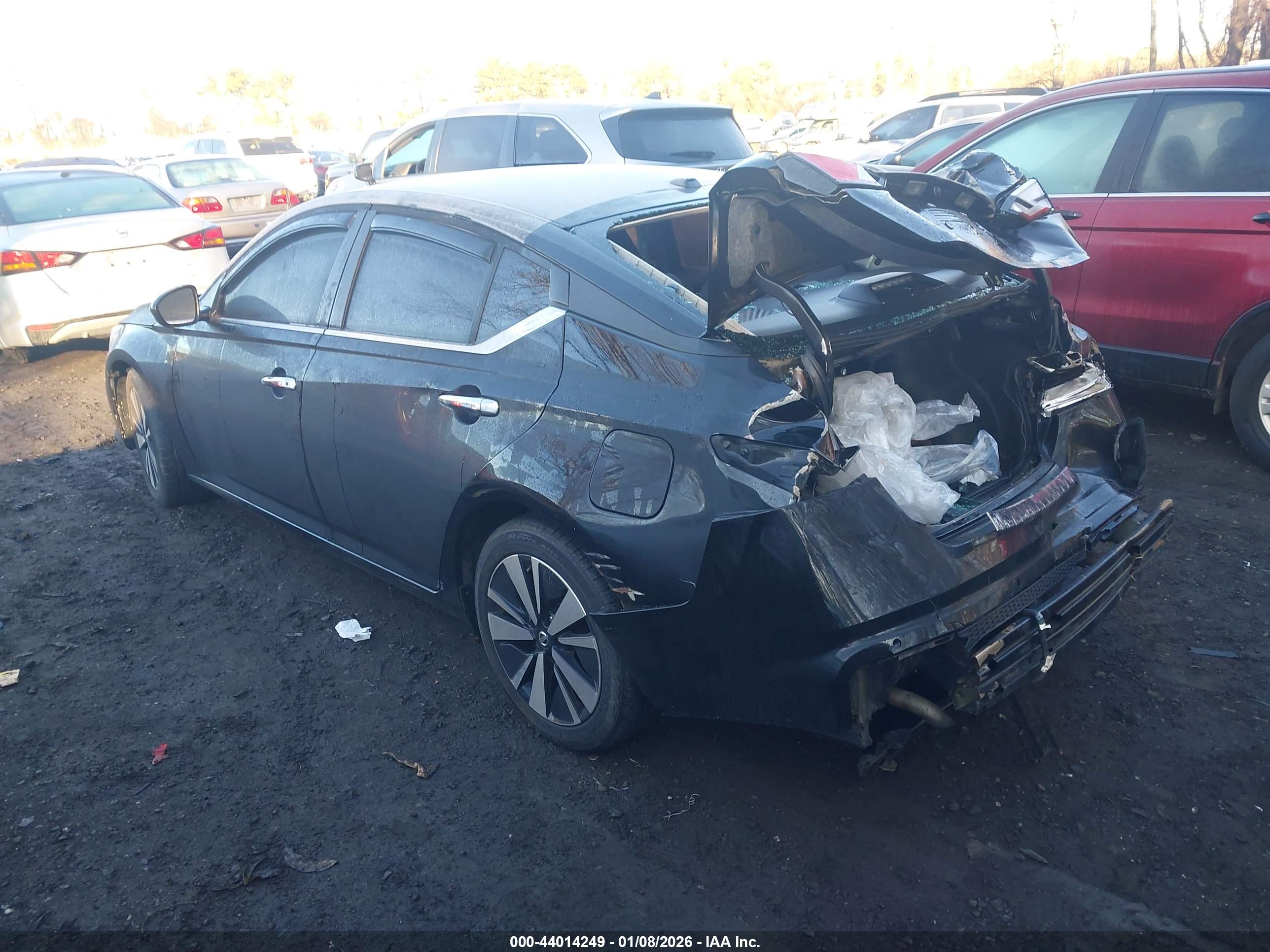 NISSAN ALTIMA image 3