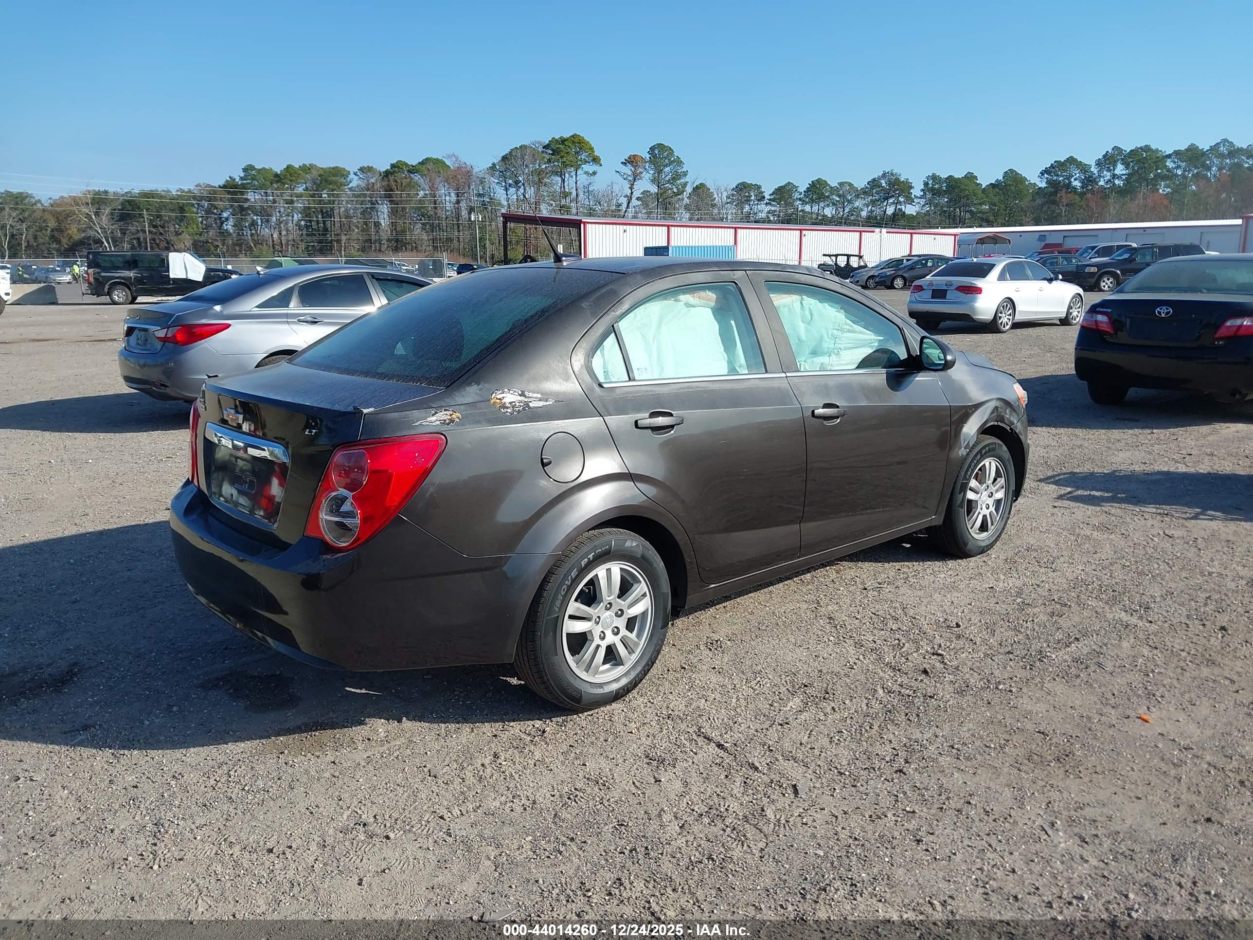CHEVROLET SONIC image 4